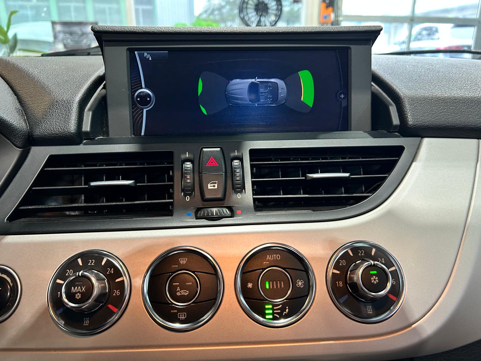 BMW Z4 2.3i sDrive Roadster-image-15