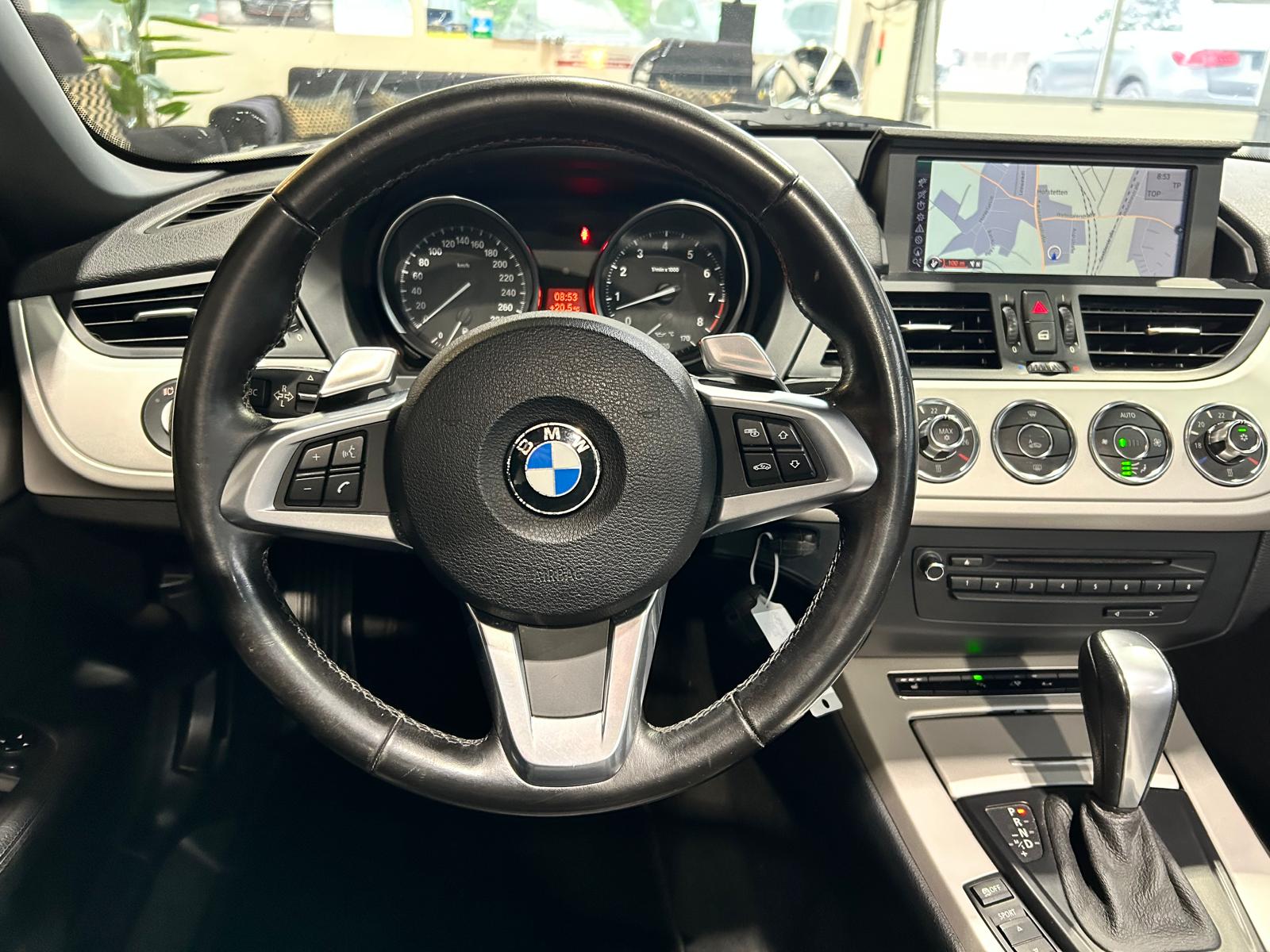 BMW Z4 2.3i sDrive Roadster-image-10