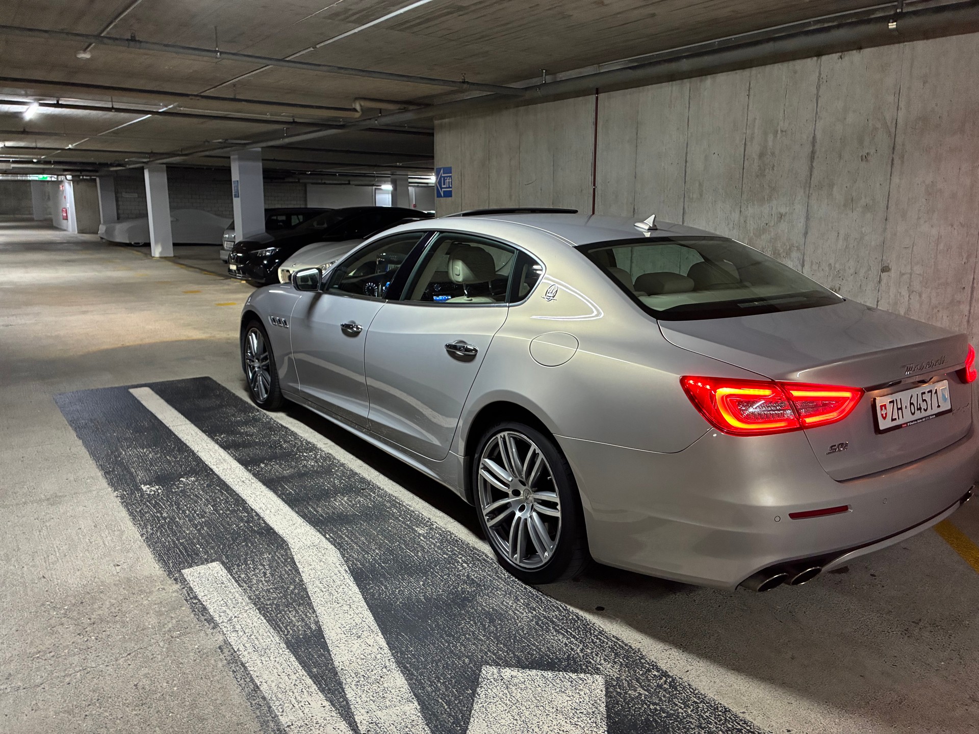 MASERATI 3.0 V6 S Q4-image-2