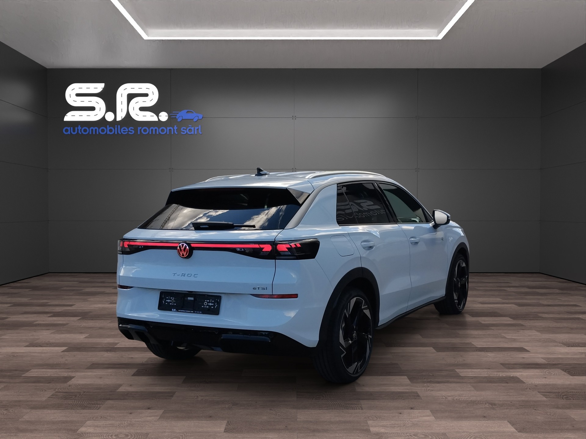 VW T-Roc 1.5 eTSI mHEV R-Line DSG-image-6