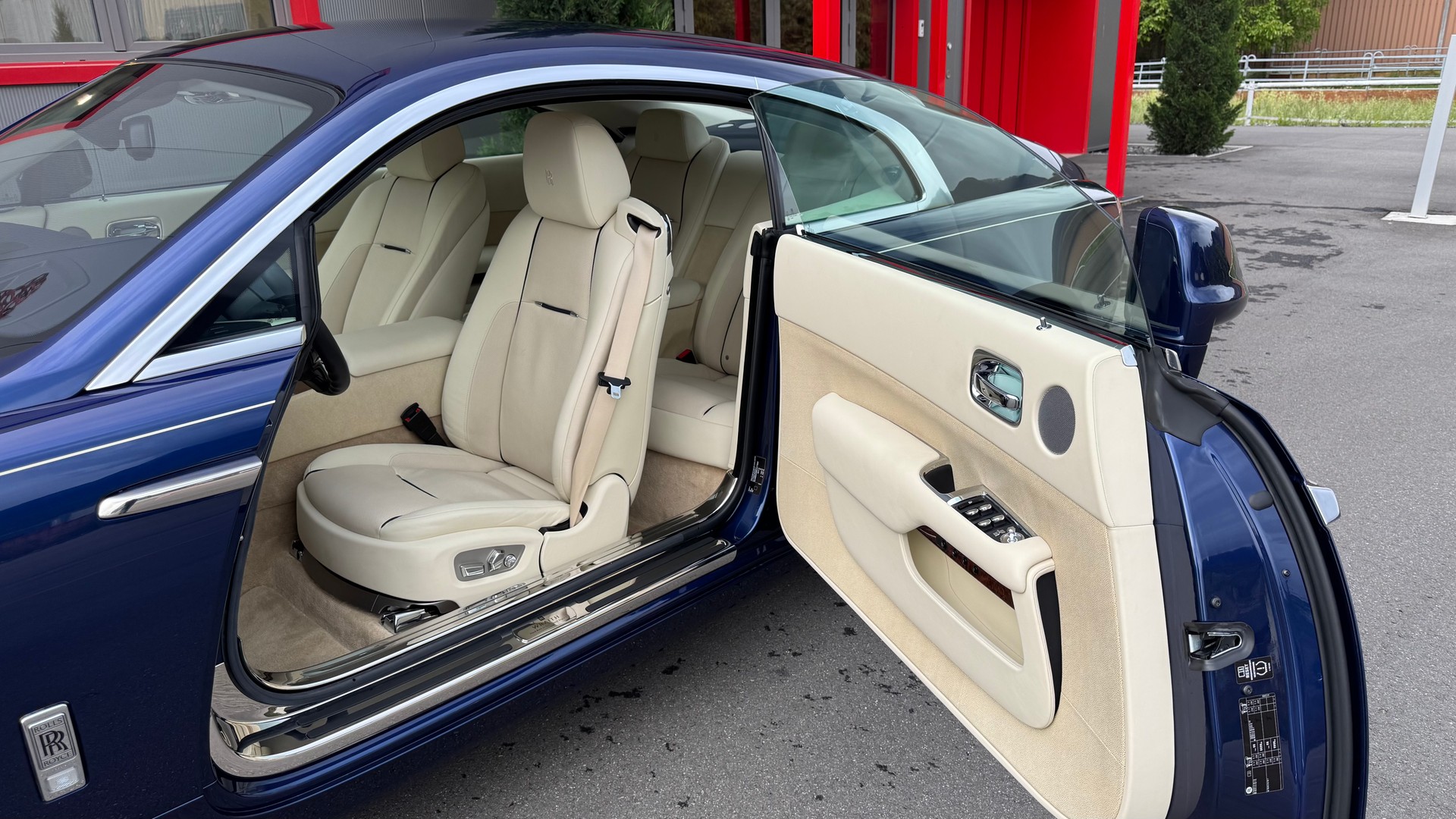 ROLLS-ROYCE Wraith 6.6 V12-image-7