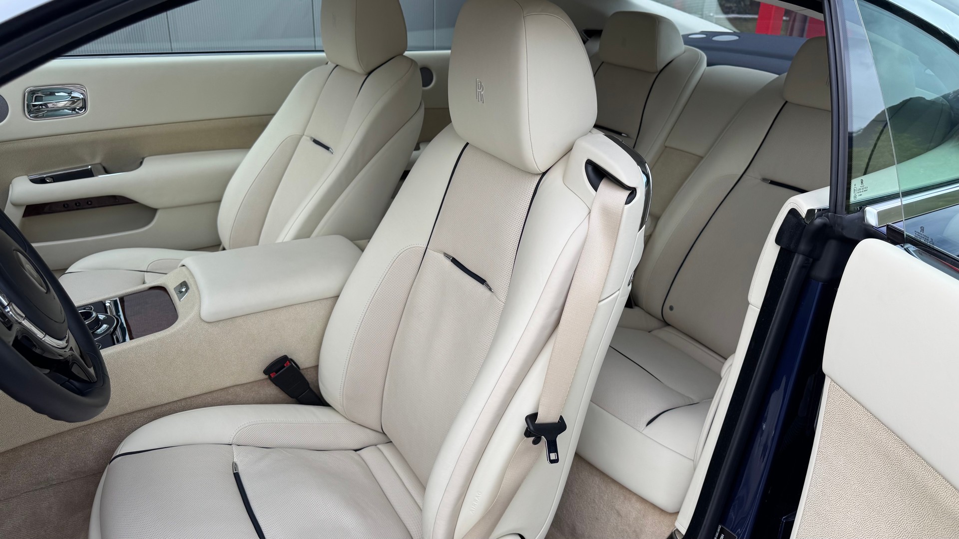 ROLLS-ROYCE Wraith 6.6 V12-image-8