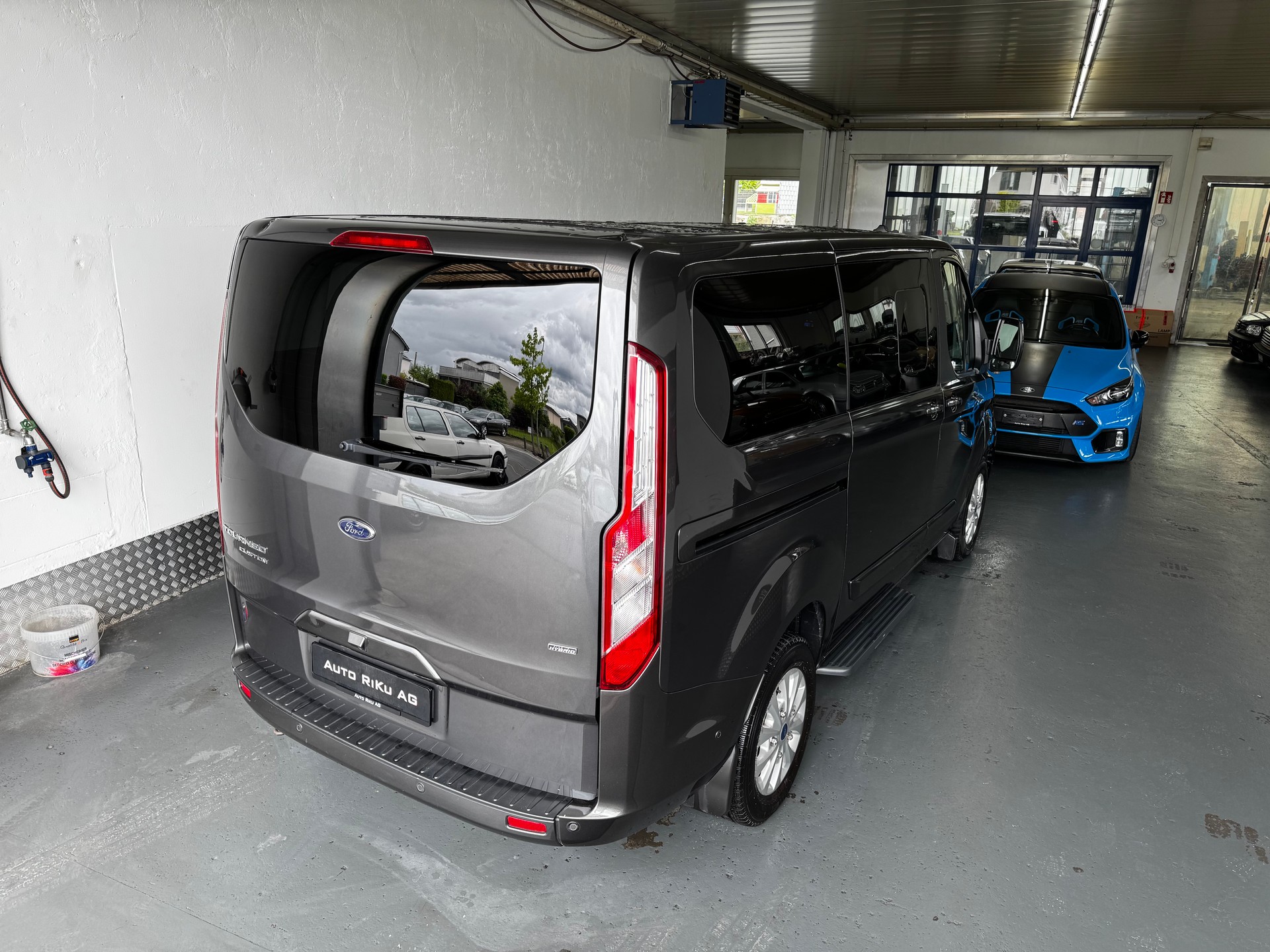 FORD Tourneo Custom 320 L1H1 Titanium PHEV-image-8