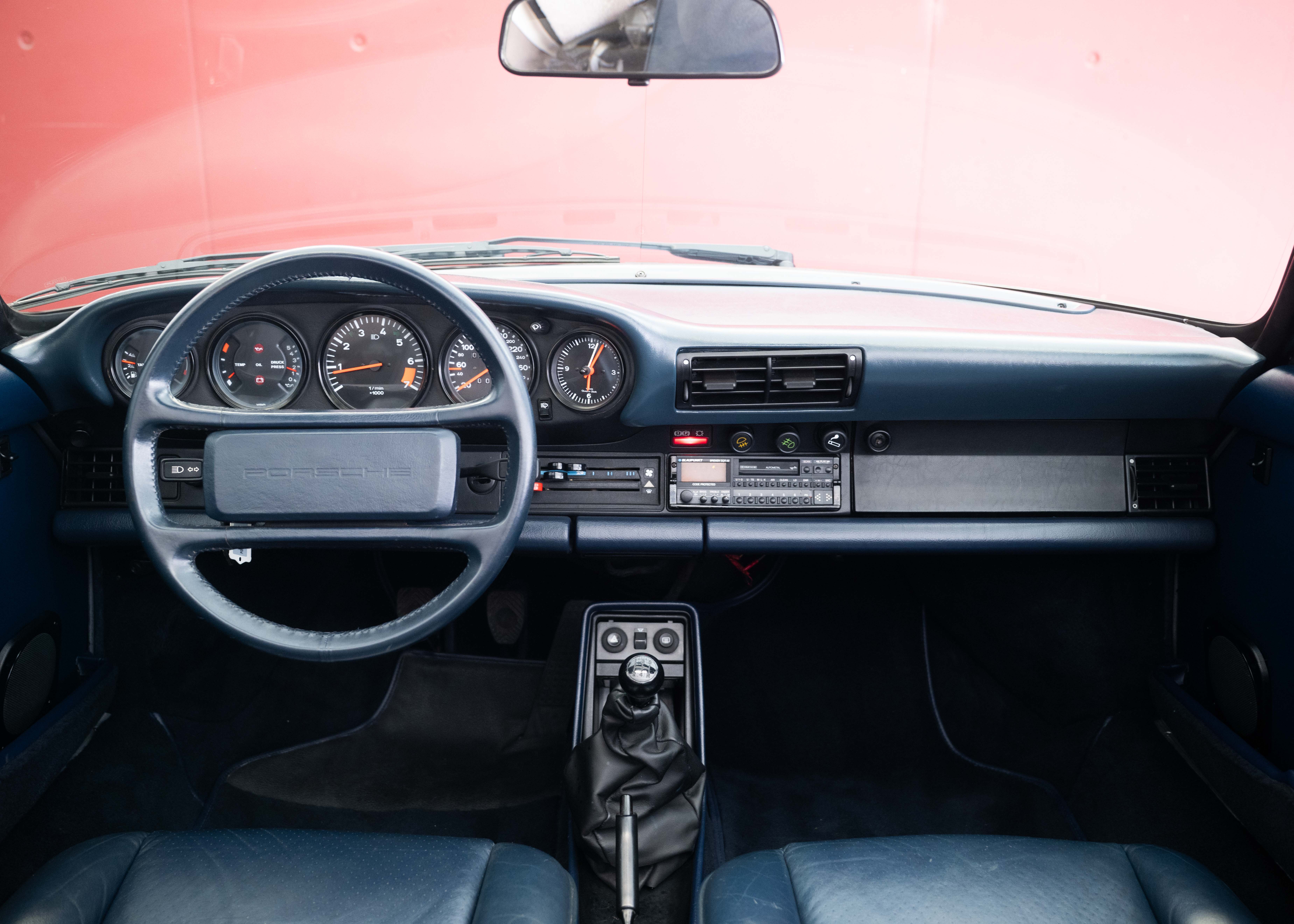 Image PORSCHE 911 911 Carrera 3.2 Cabrio Turbo Look (100% original, certified low mileage, L999 paint, restored, fully documented)