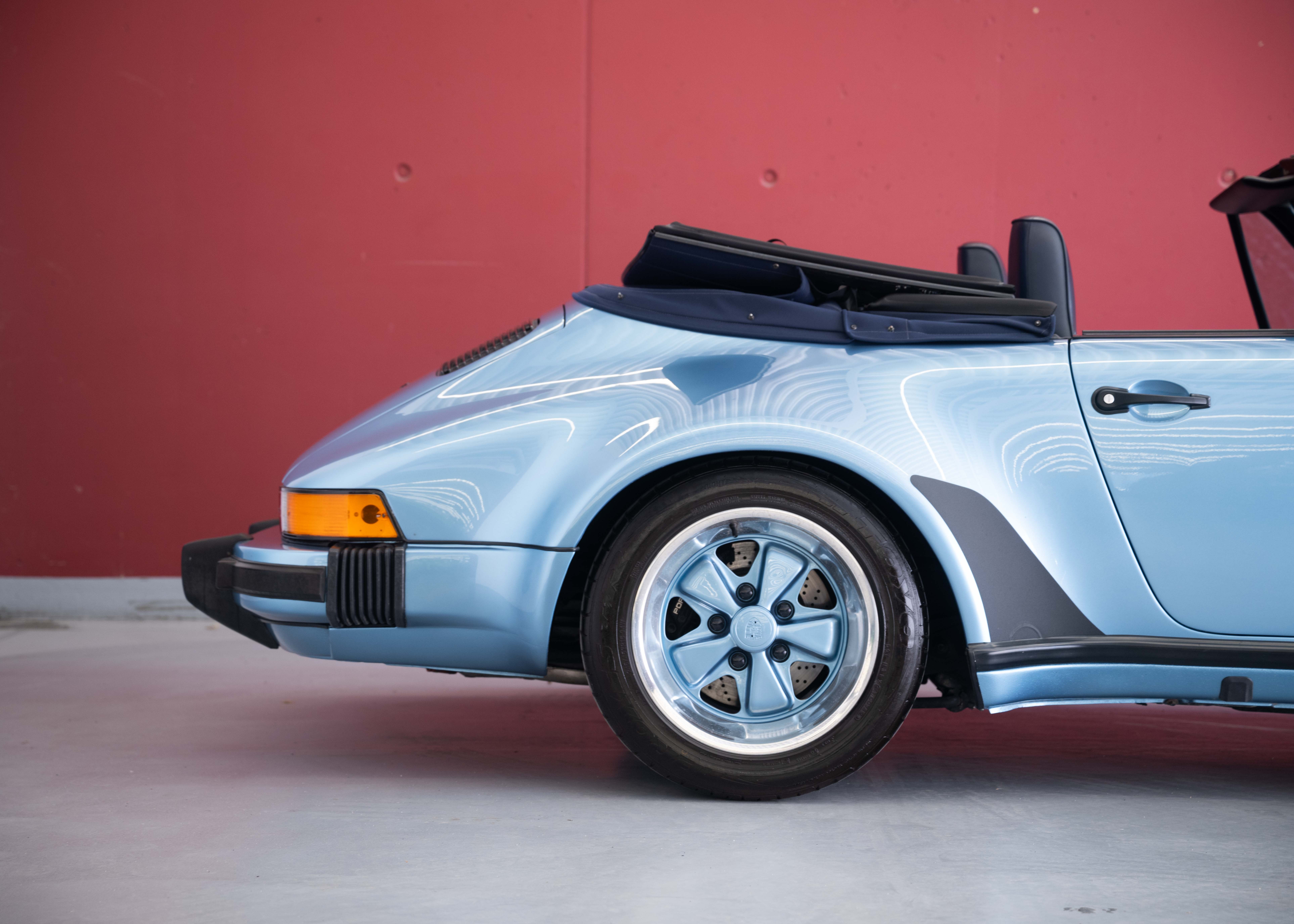 Image PORSCHE 911 911 Carrera 3.2 Cabrio Turbo Look (100% original, certified low mileage, L999 paint, restored, fully documented)