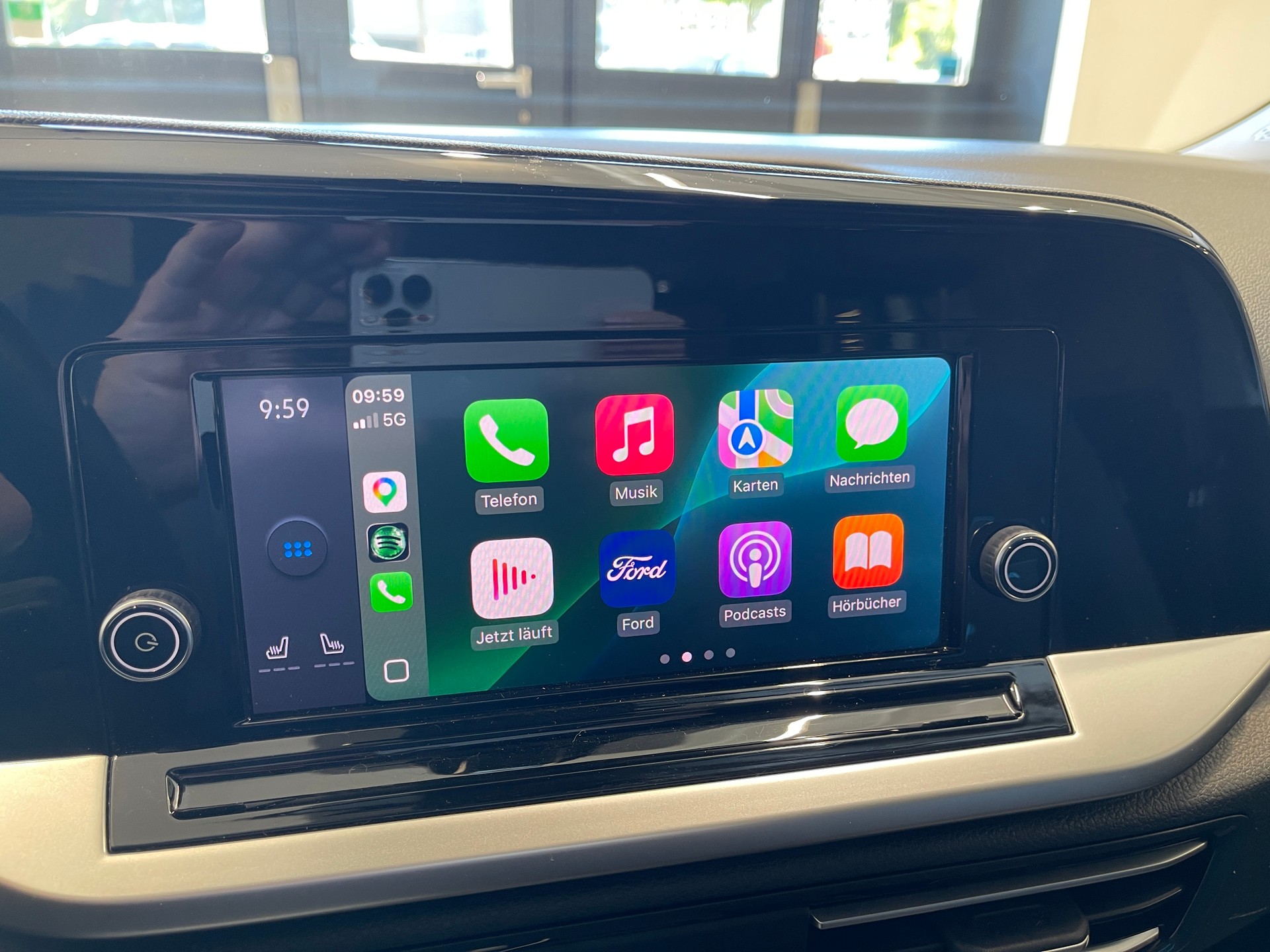 FORD Tourneo Connect 2.0 EcoBlue Active Automat *7PLATZ*-image-27