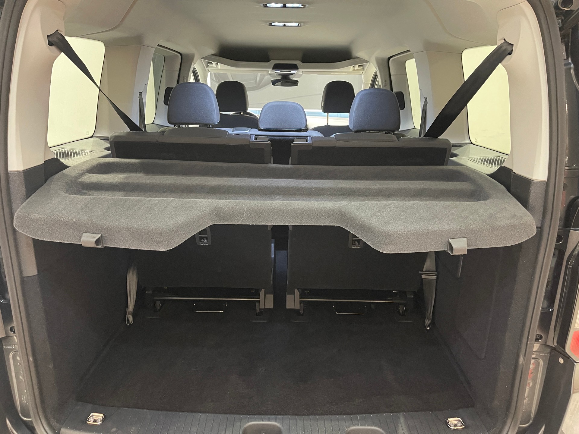 FORD Tourneo Connect 2.0 EcoBlue Active Automat *7PLATZ*-image-11