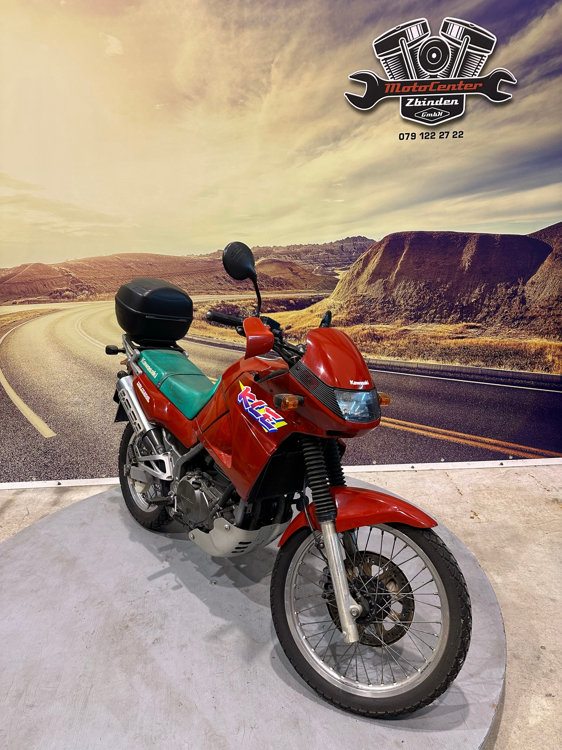 KAWASAKI KLE 500-showroom-element-1