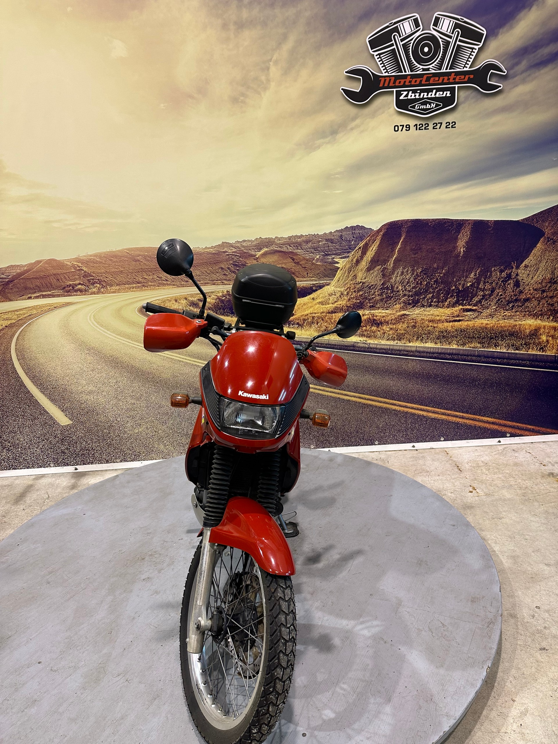 KAWASAKI KLE 500-showroom-element-2