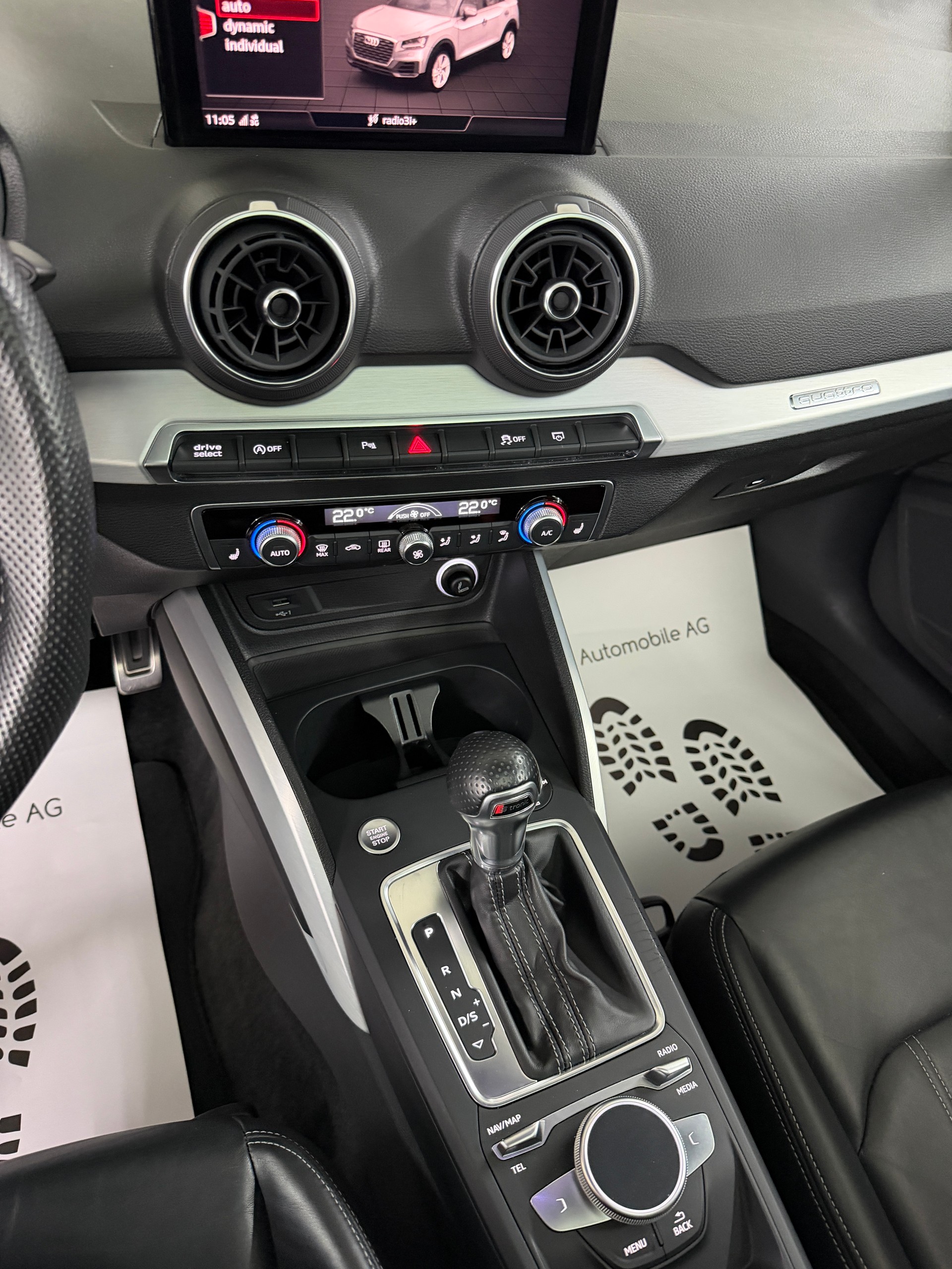 AUDI Q2 40 TFSI Sport Attraction 190PS S-Line Quantum Gray quattro S-tronic-image-17