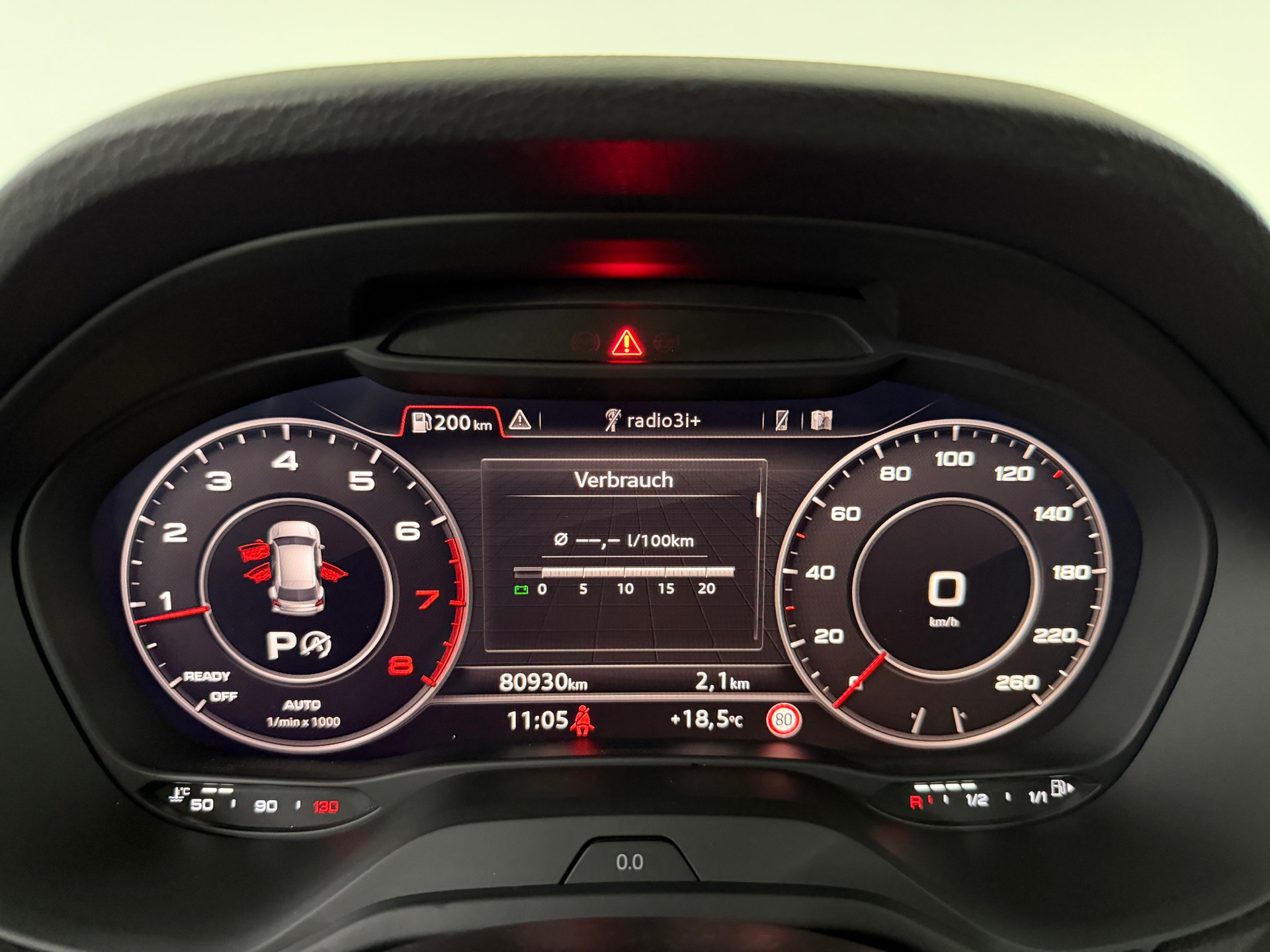 AUDI Q2 40 TFSI Sport Attraction 190PS S-Line Quantum Gray quattro S-tronic-image-13