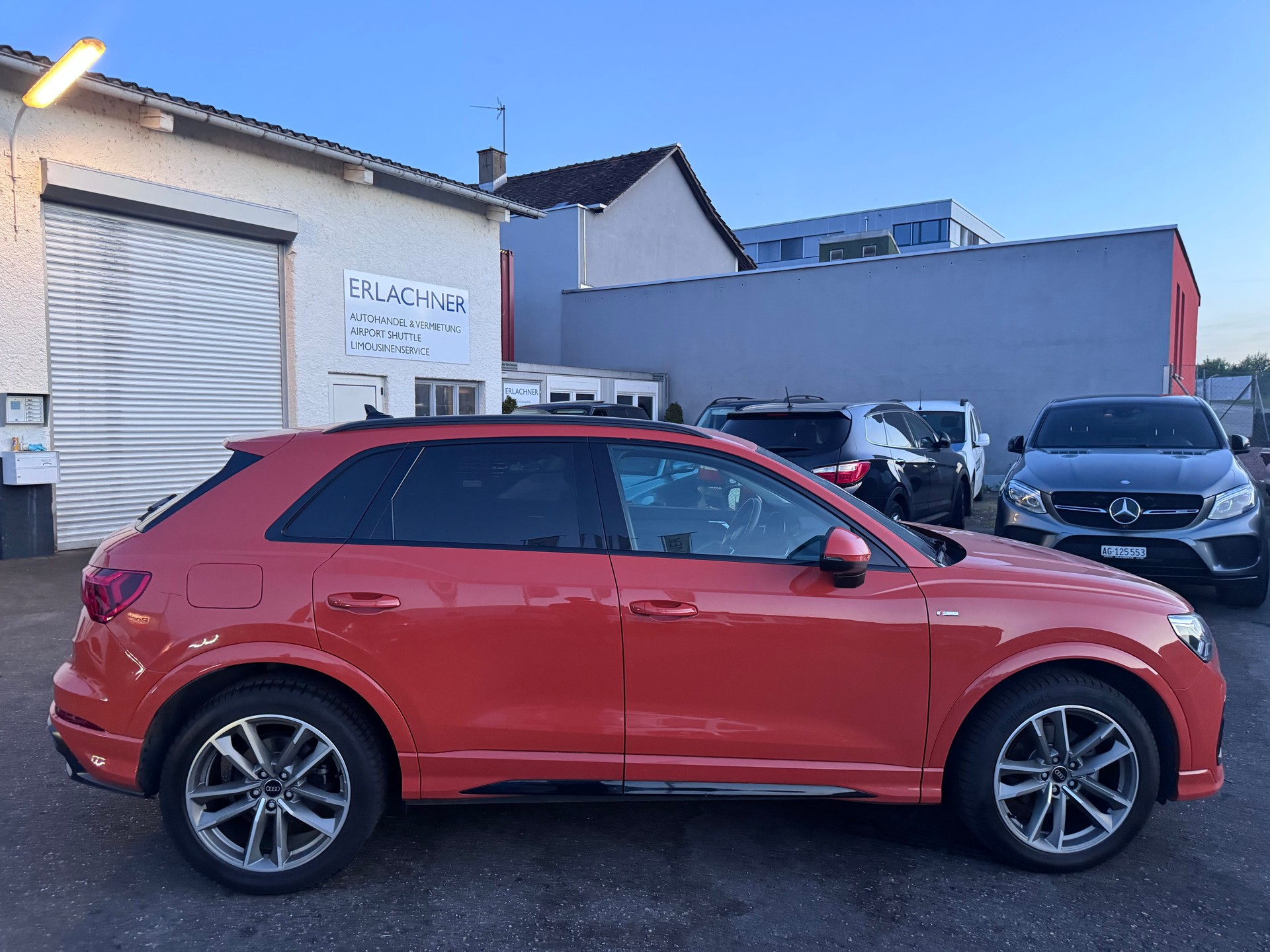 AUDI Q3 35 TDI S line quattro S-tronic-image-5