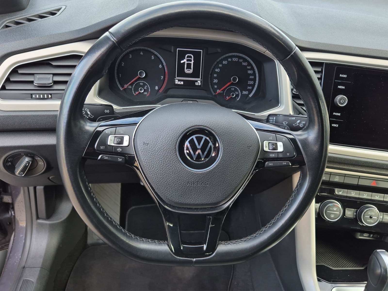 VW T-Roc Cabriolet 1.5 TSI EVO Advance DSG-image-9