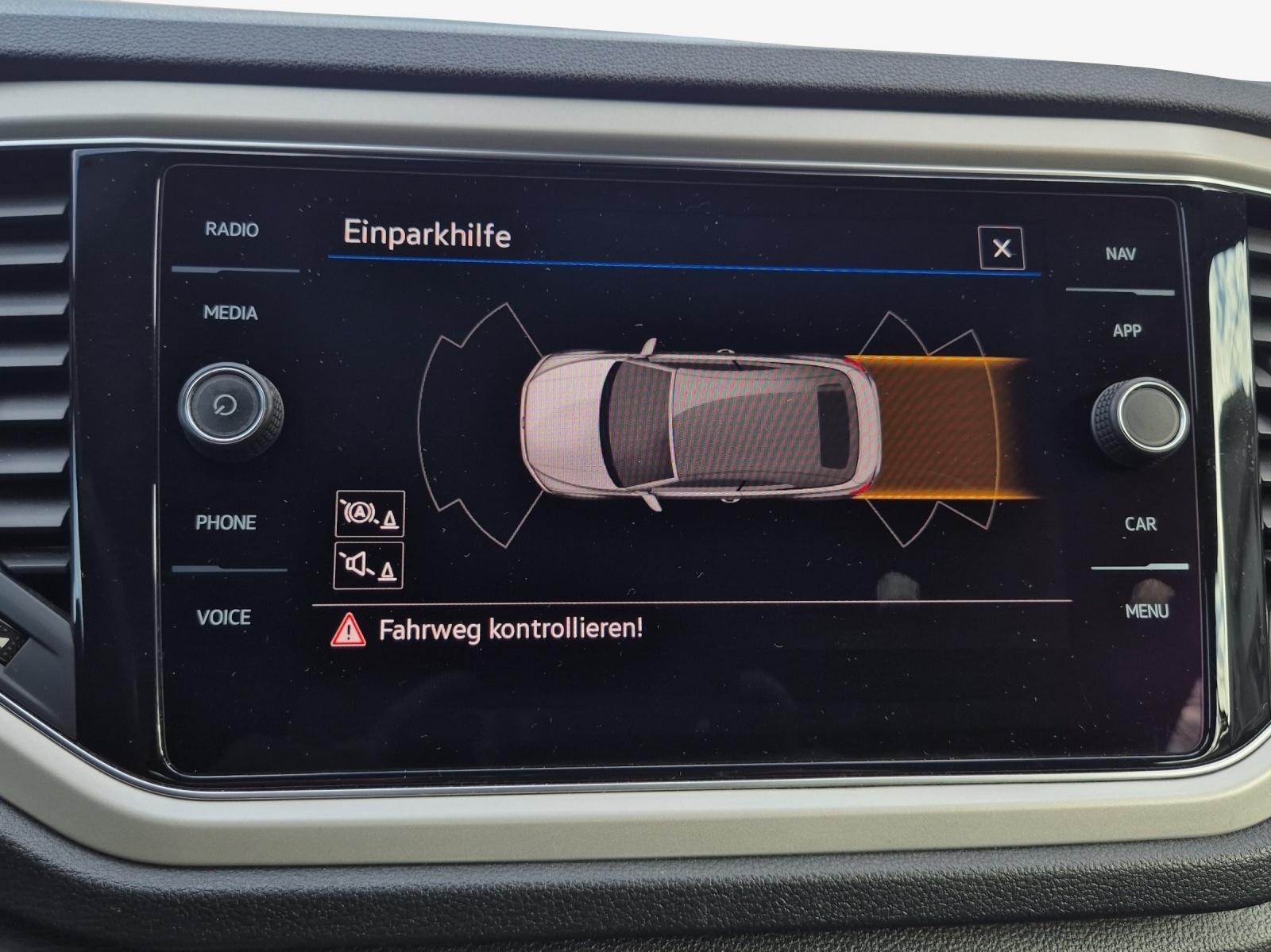 VW T-Roc Cabriolet 1.5 TSI EVO Advance DSG-image-14