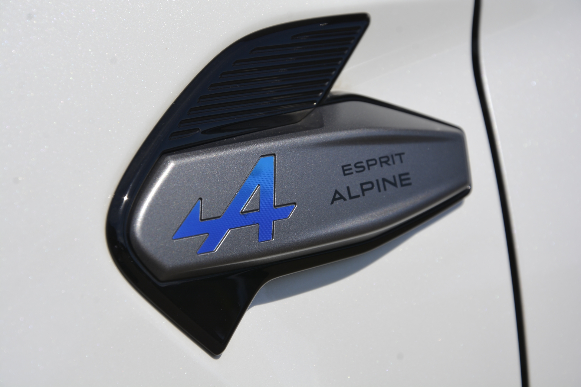 RENAULT Captur 1.3 TCe 160 esprit Alpine EDC-image-10