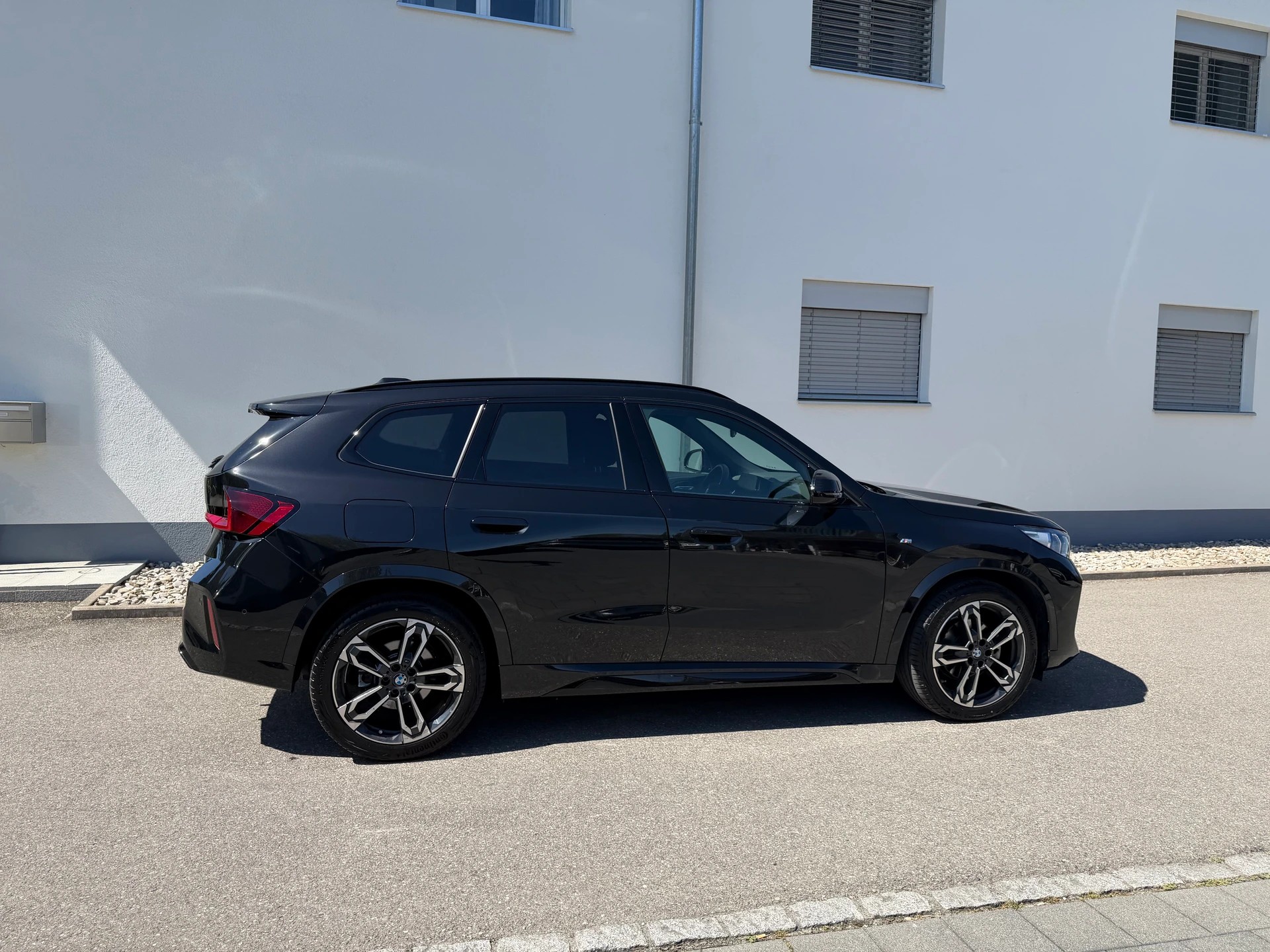 BMW X1 xDrive 20d 48V M Sport-image-4