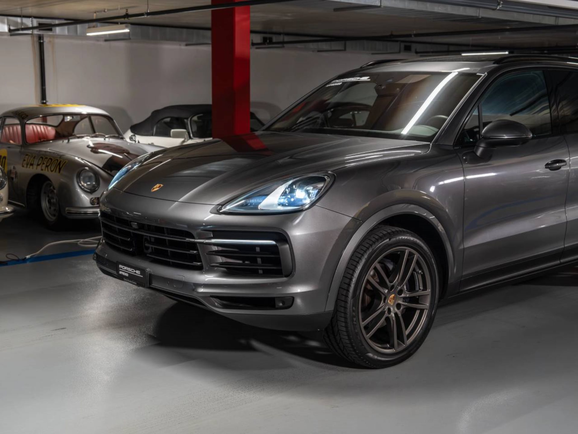 PORSCHE Cayenne (MY22)-image-18