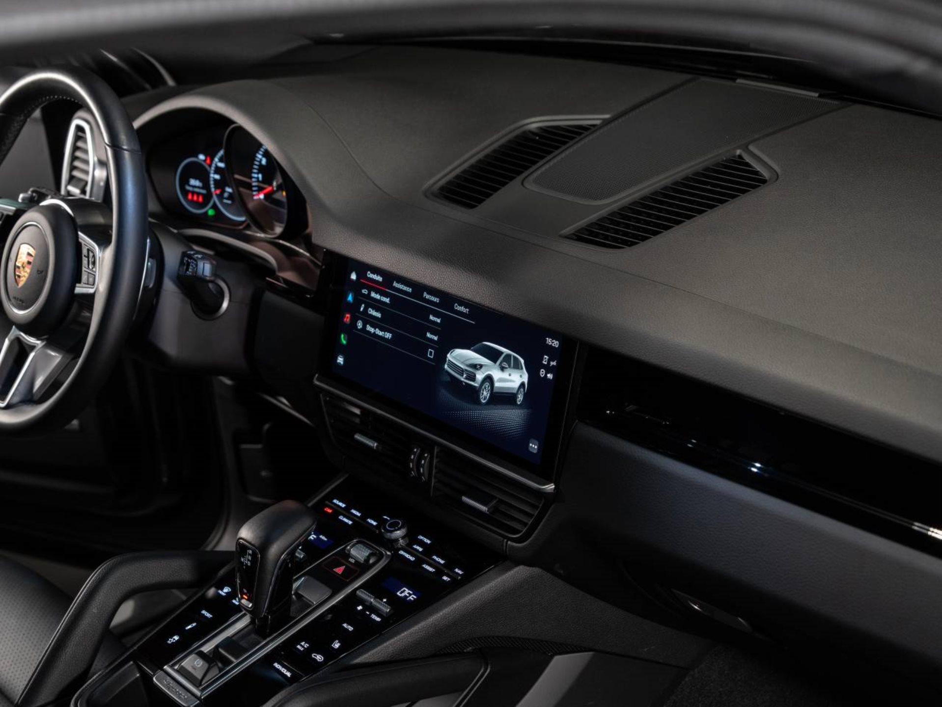 PORSCHE Cayenne (MY22)-image-9