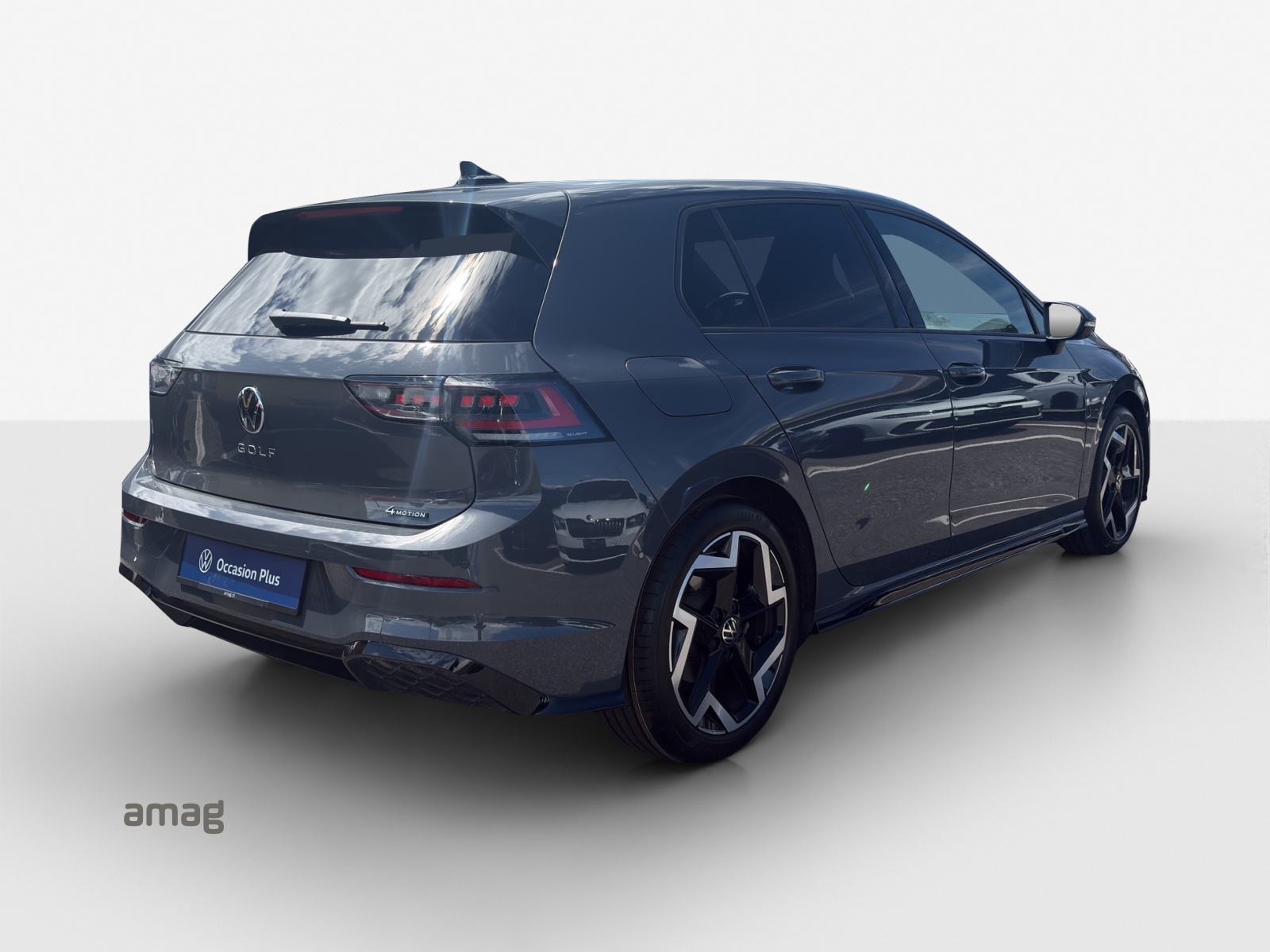 VW Golf 2.0 TSI R-Line DSG 4 Motion-image-4