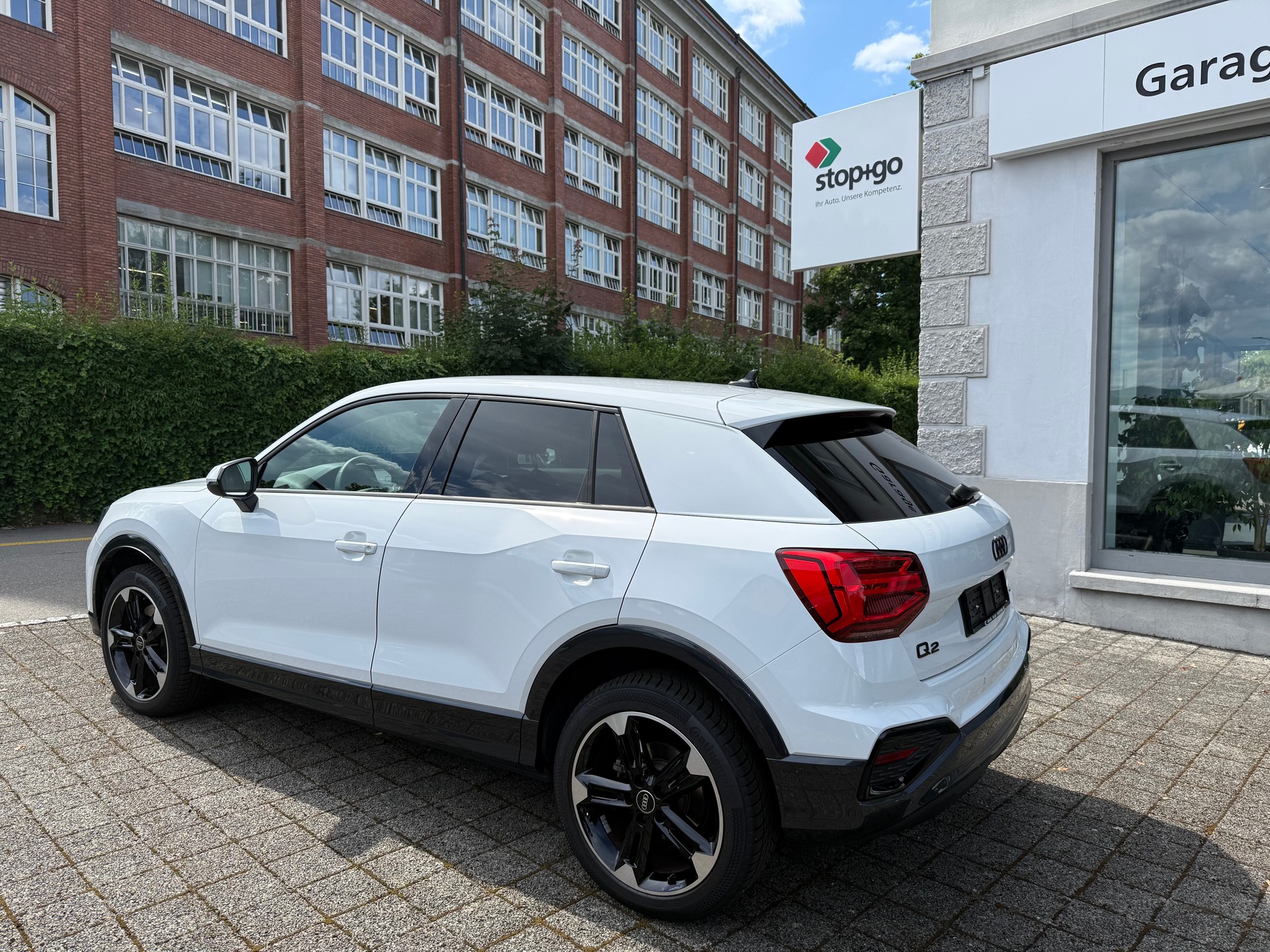 AUDI Q2 40 TFSI advanced Attraction quattro S-tronic-image-2