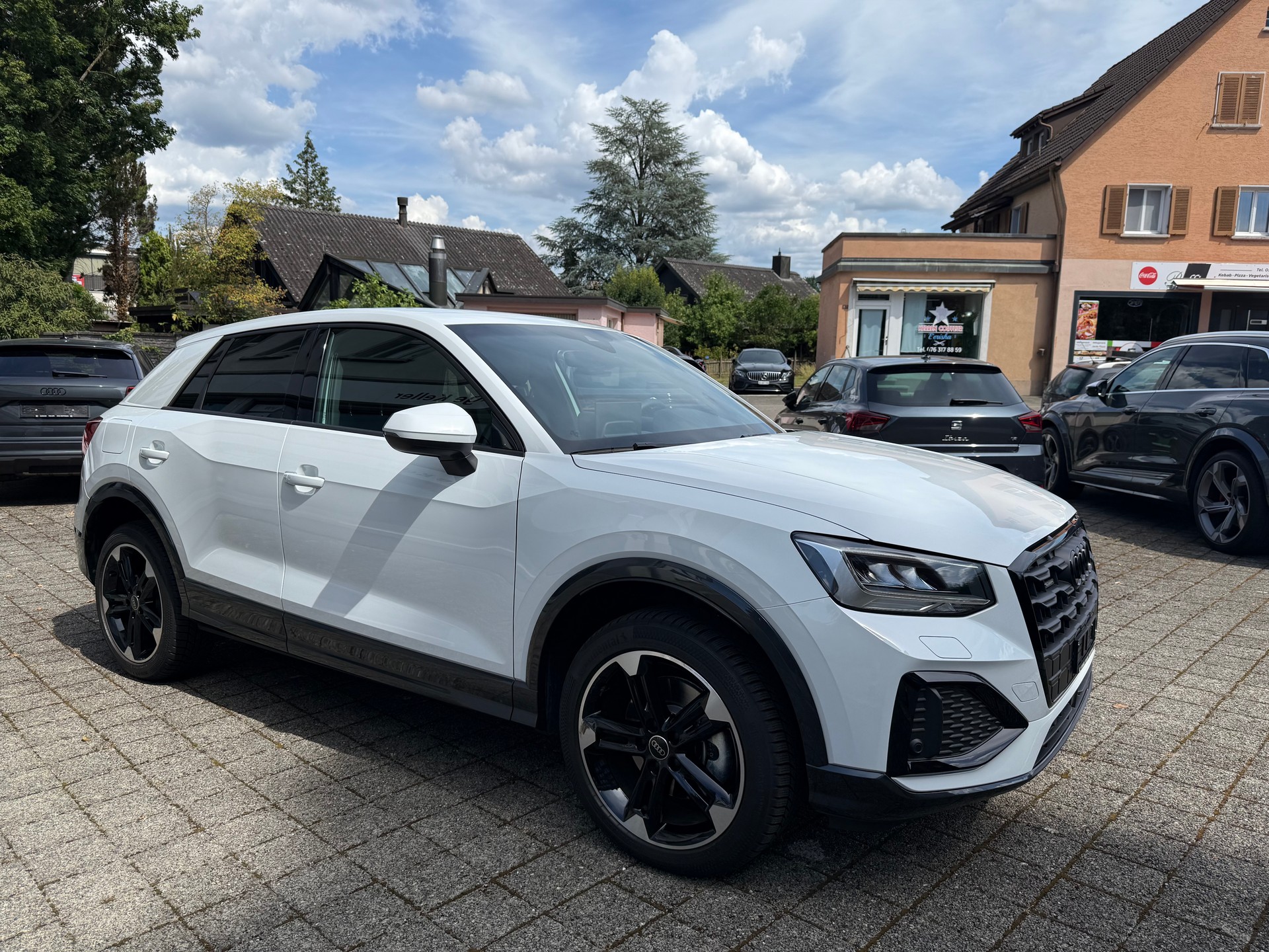 AUDI Q2 40 TFSI advanced Attraction quattro S-tronic-image-10