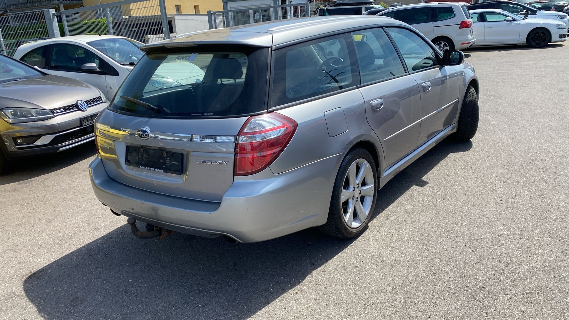 SUBARU Legacy 2.0R AWD Swiss-image-4