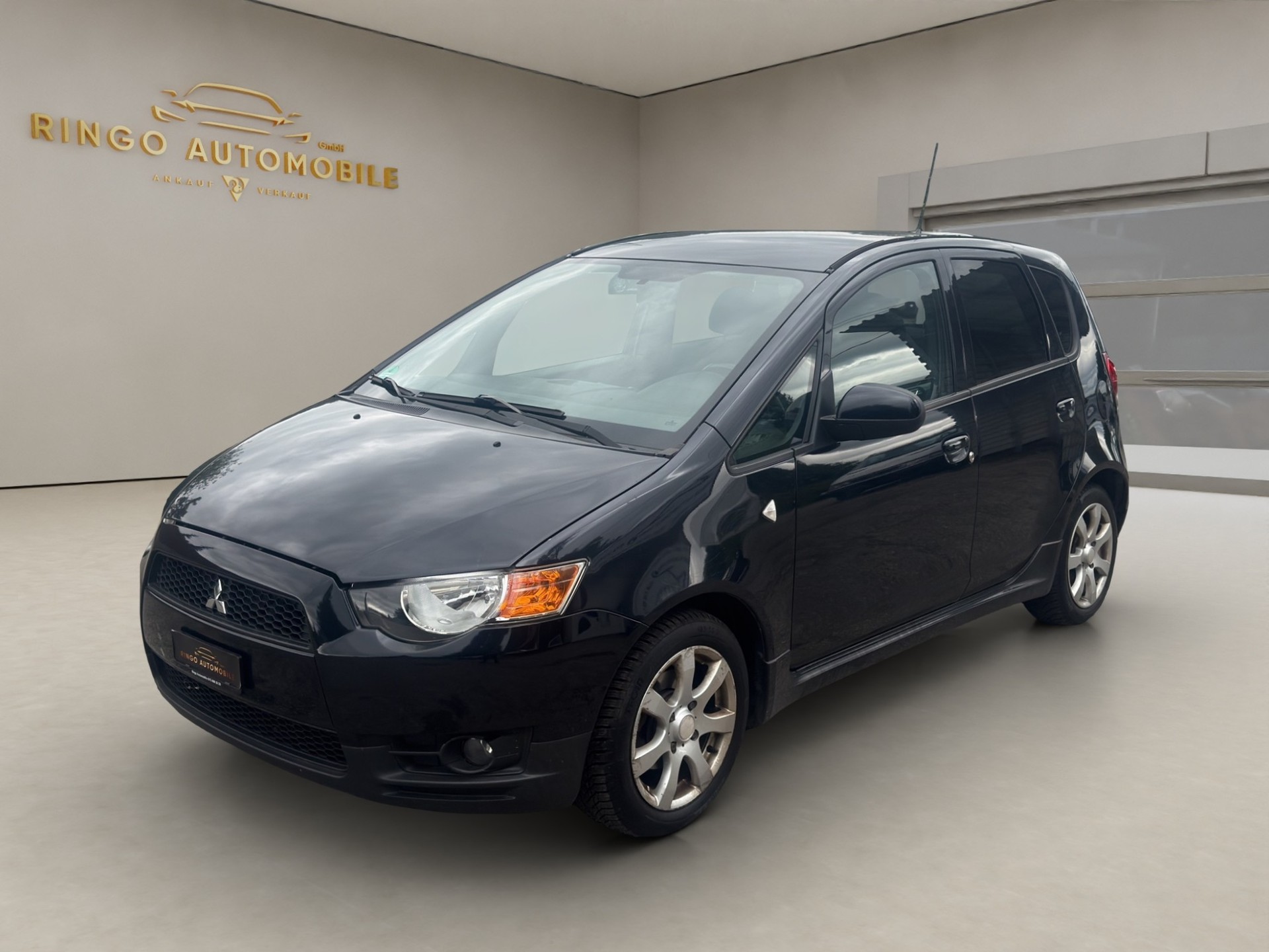 MITSUBISHI Colt 1.3 16V Inform-showroom-element-2