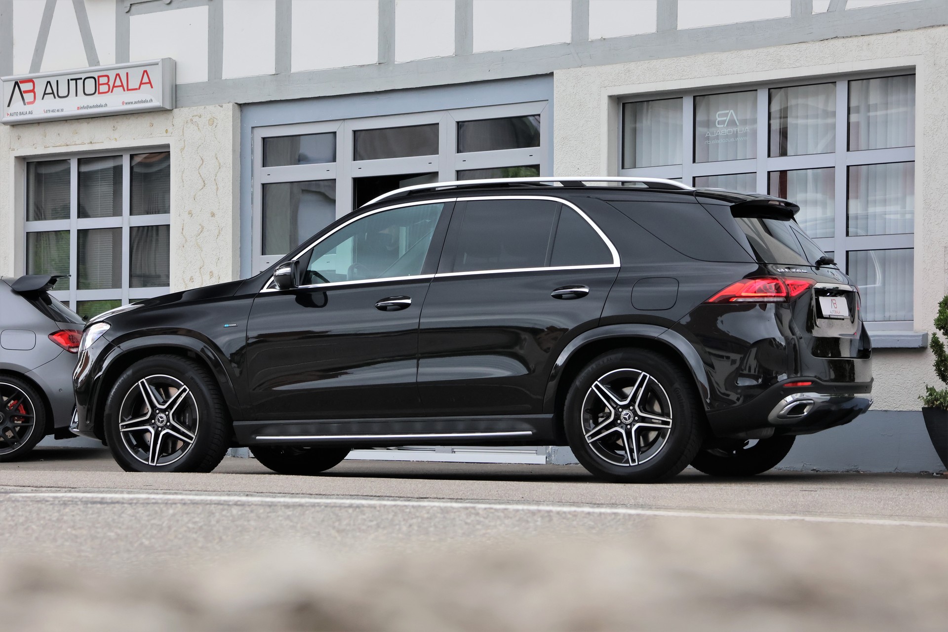 MERCEDES-BENZ GLE 350 de 4Matic AMG Line 9G-Tronic (CH)-image-3