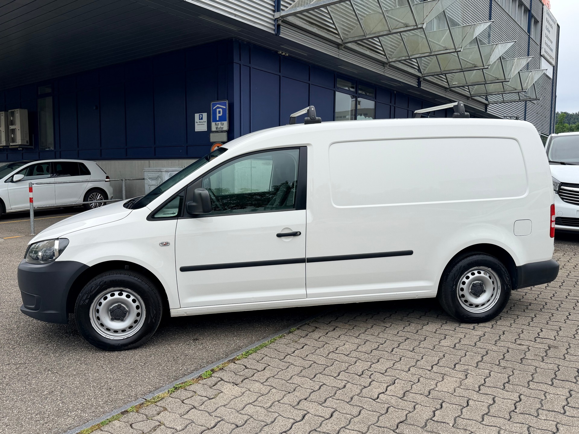 VW Caddy Maxi 1.6 TDI-image-5