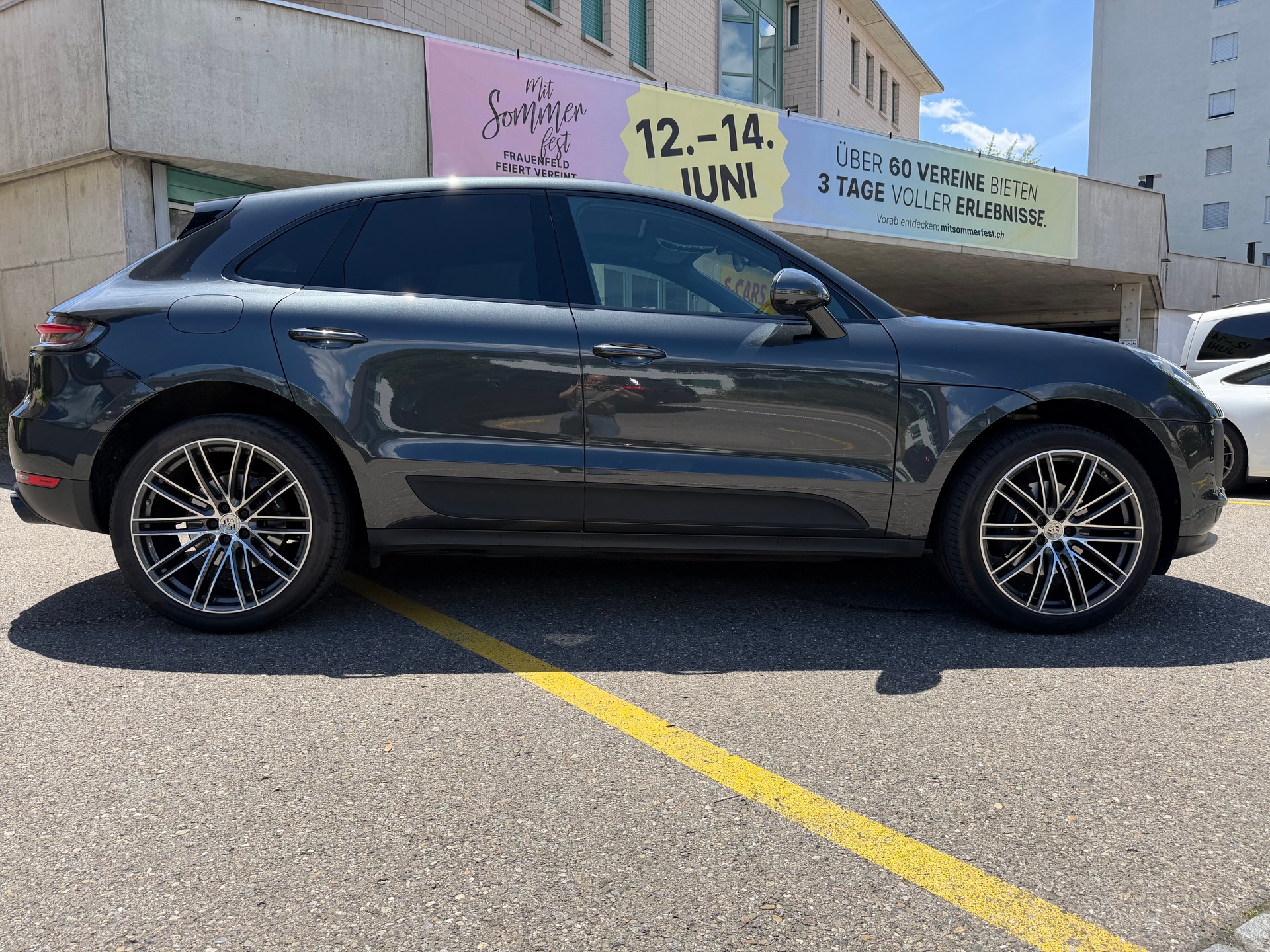 PORSCHE Macan PDK-image-2