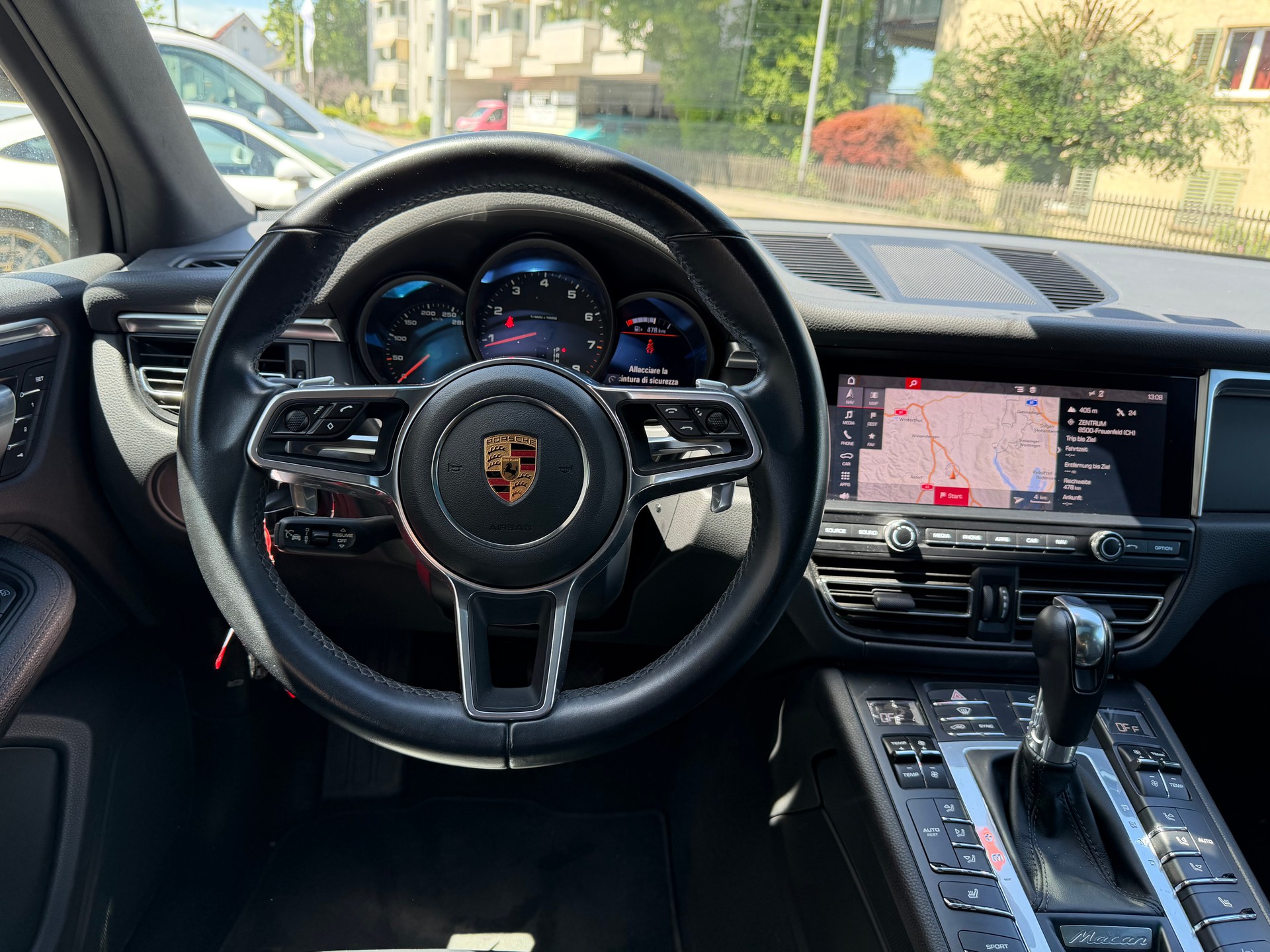 PORSCHE Macan PDK-image-13