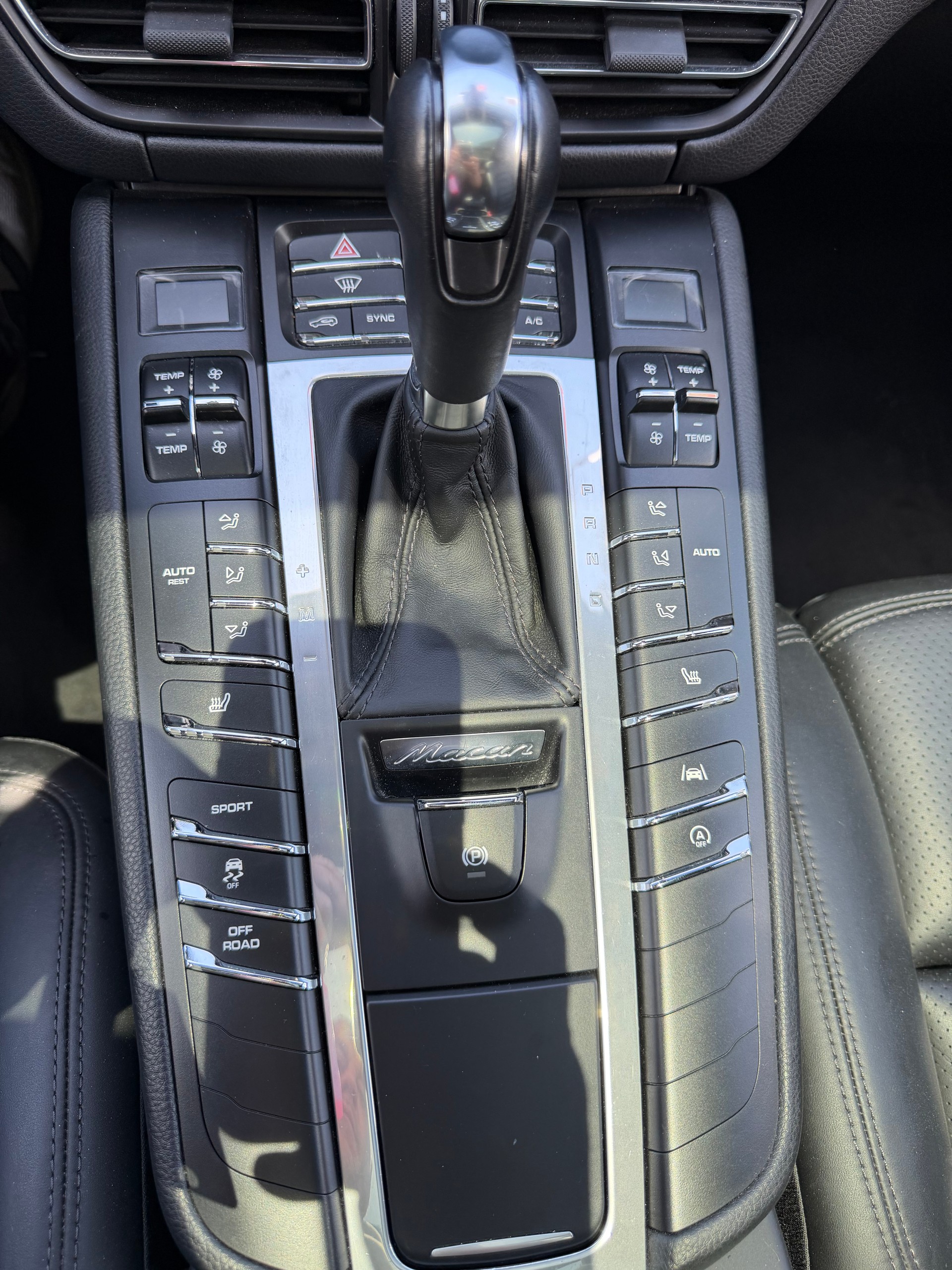 PORSCHE Macan PDK-image-11