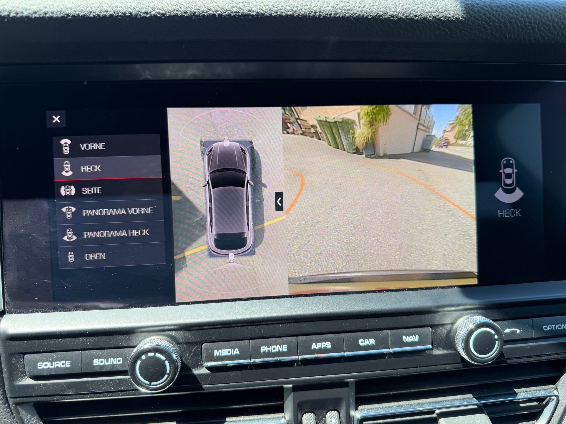 PORSCHE Macan PDK-image-10