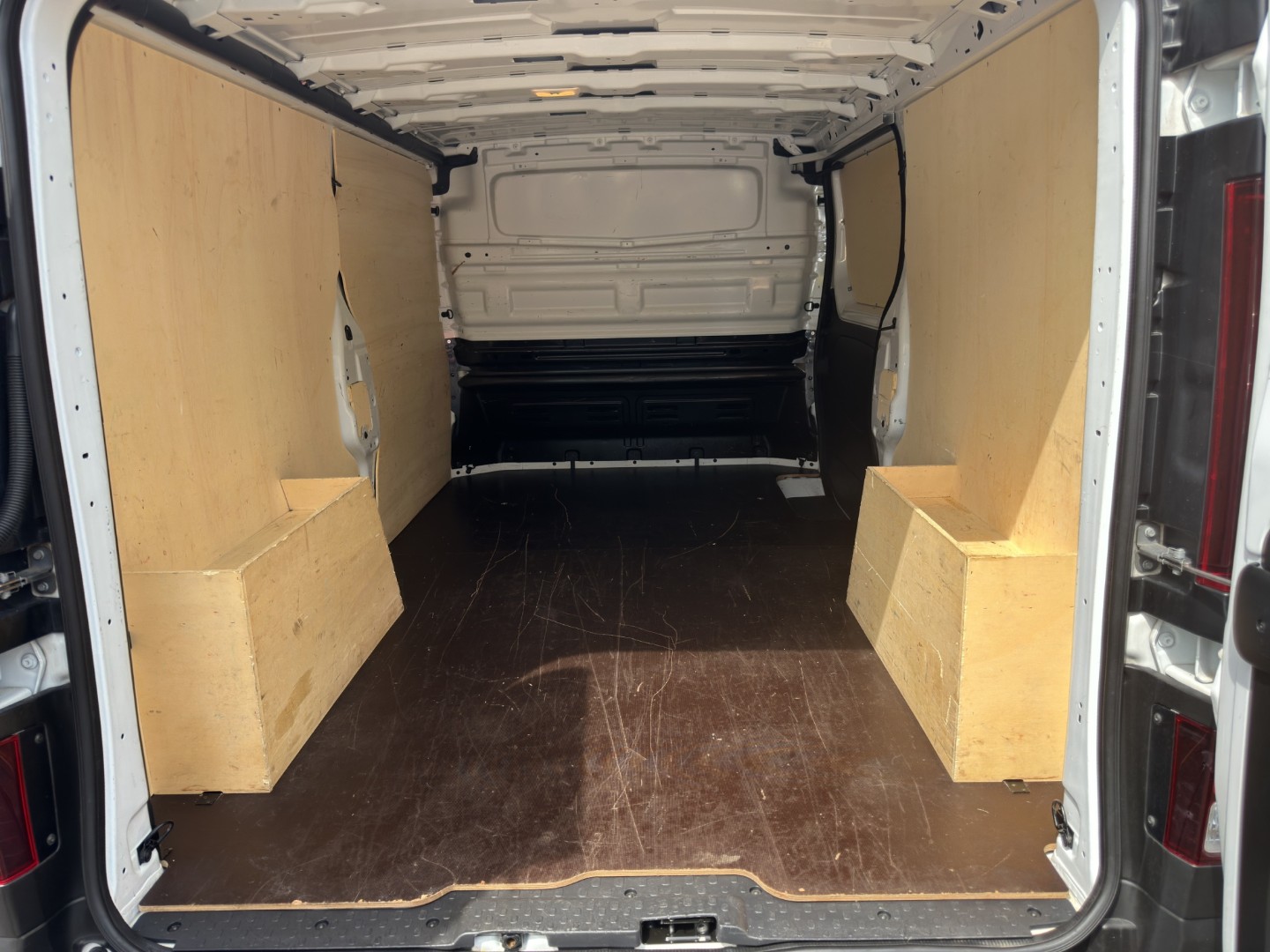 RENAULT Trafic 2.0 Blue dCi 130 Advance L2H1 EN-image-22