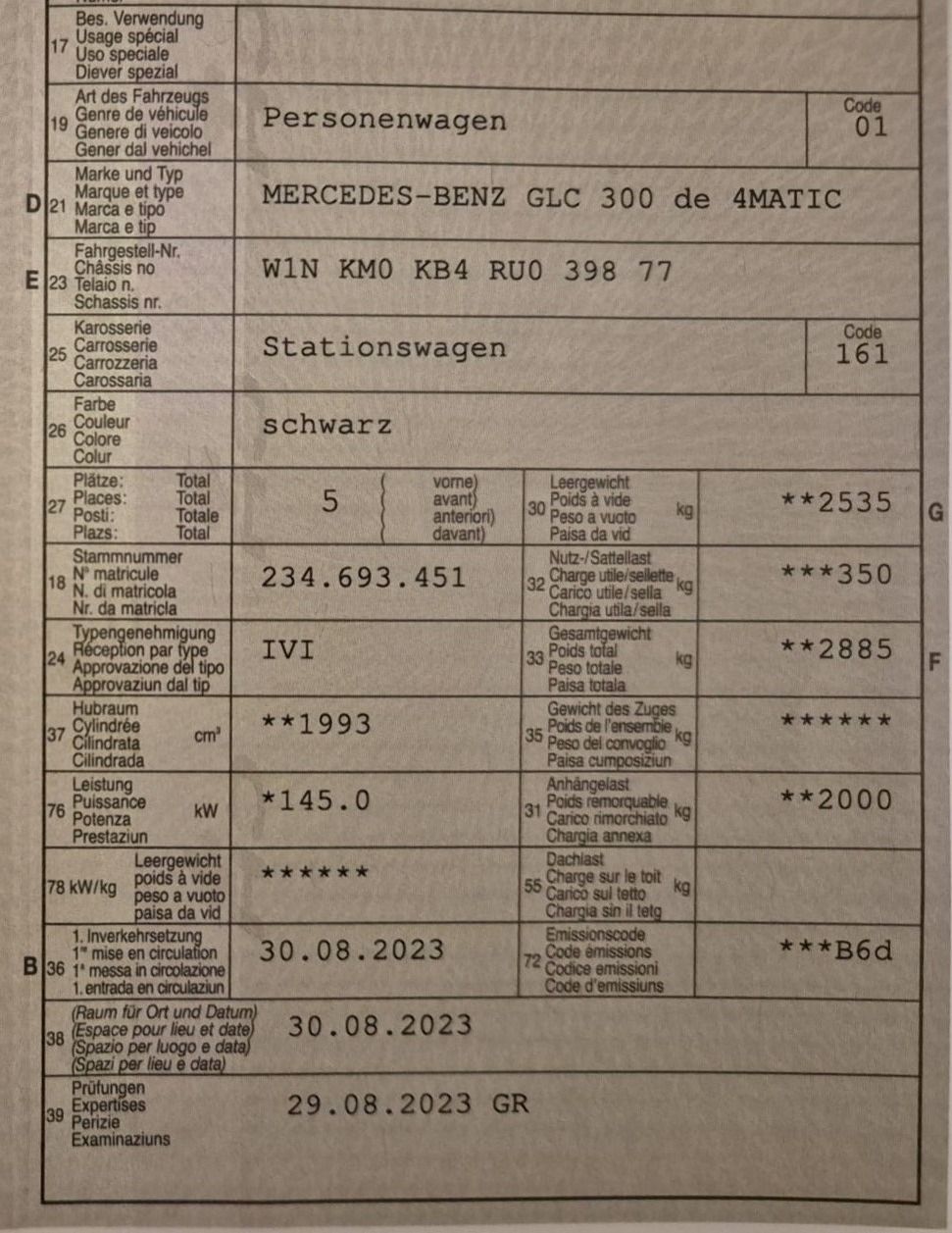 MERCEDES-BENZ GLC 300 de AMG Line 4matic-image-18