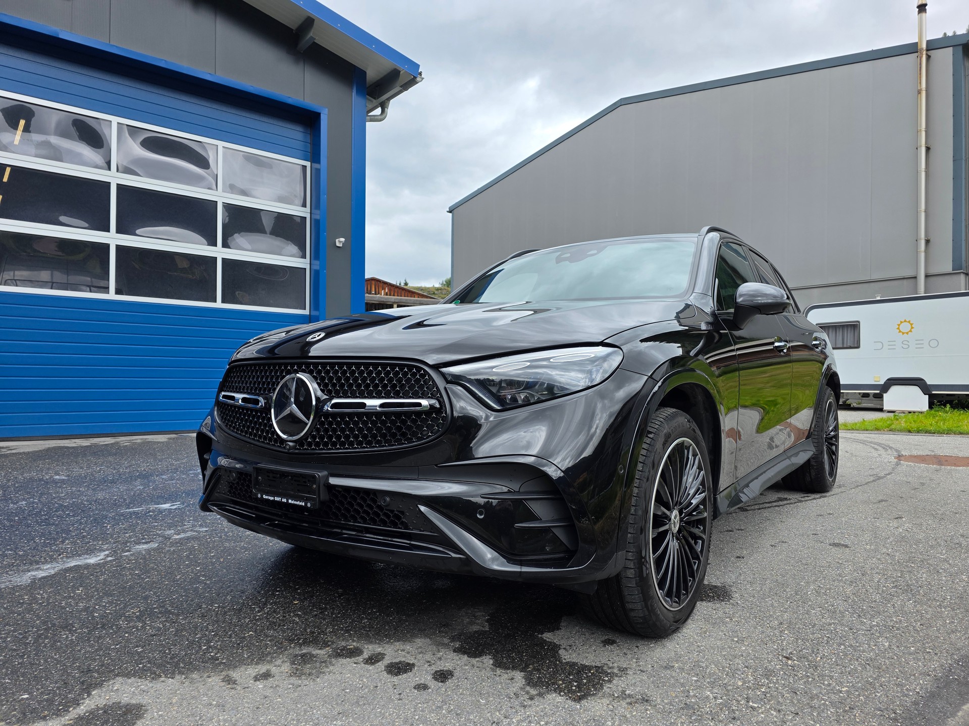 MERCEDES-BENZ GLC 300 de AMG Line 4matic-image-5