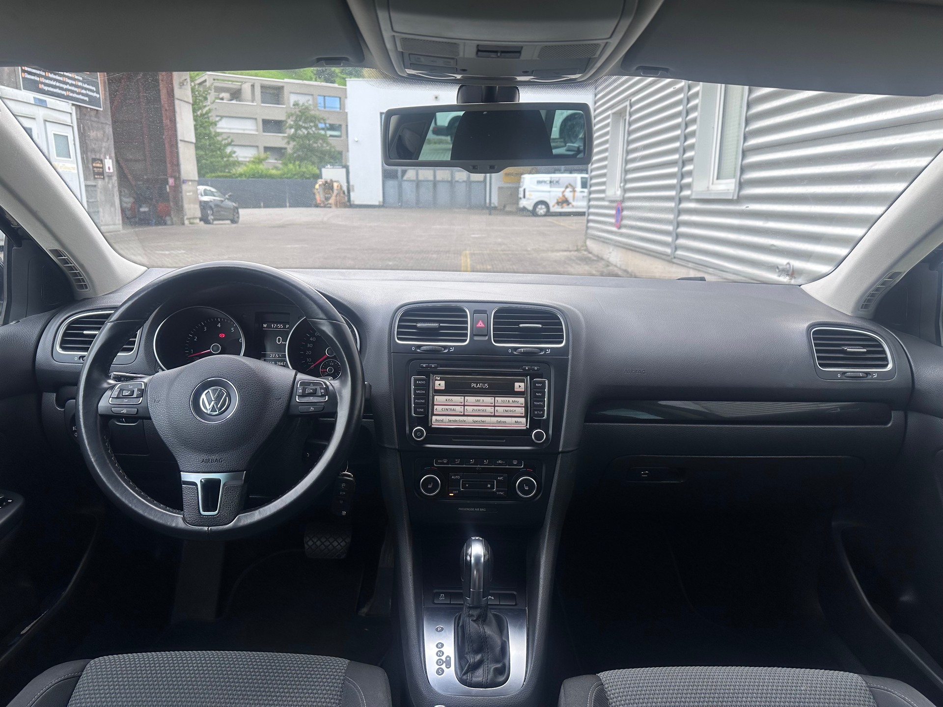 VW Golf Variant 1.4 TSI Team DSG *Automat*-image-15