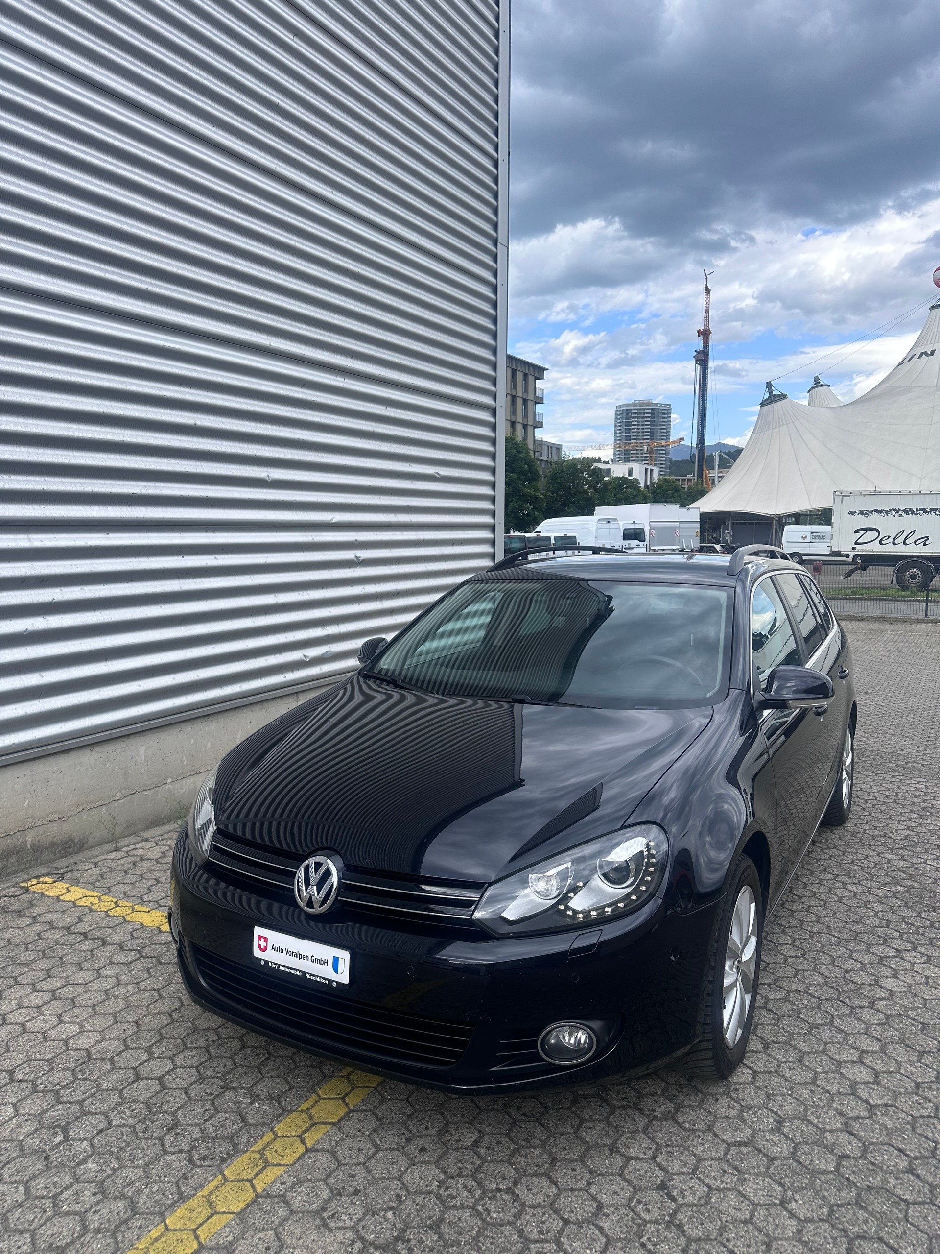 VW Golf Variant 1.4 TSI Team DSG *Automat*-image-2