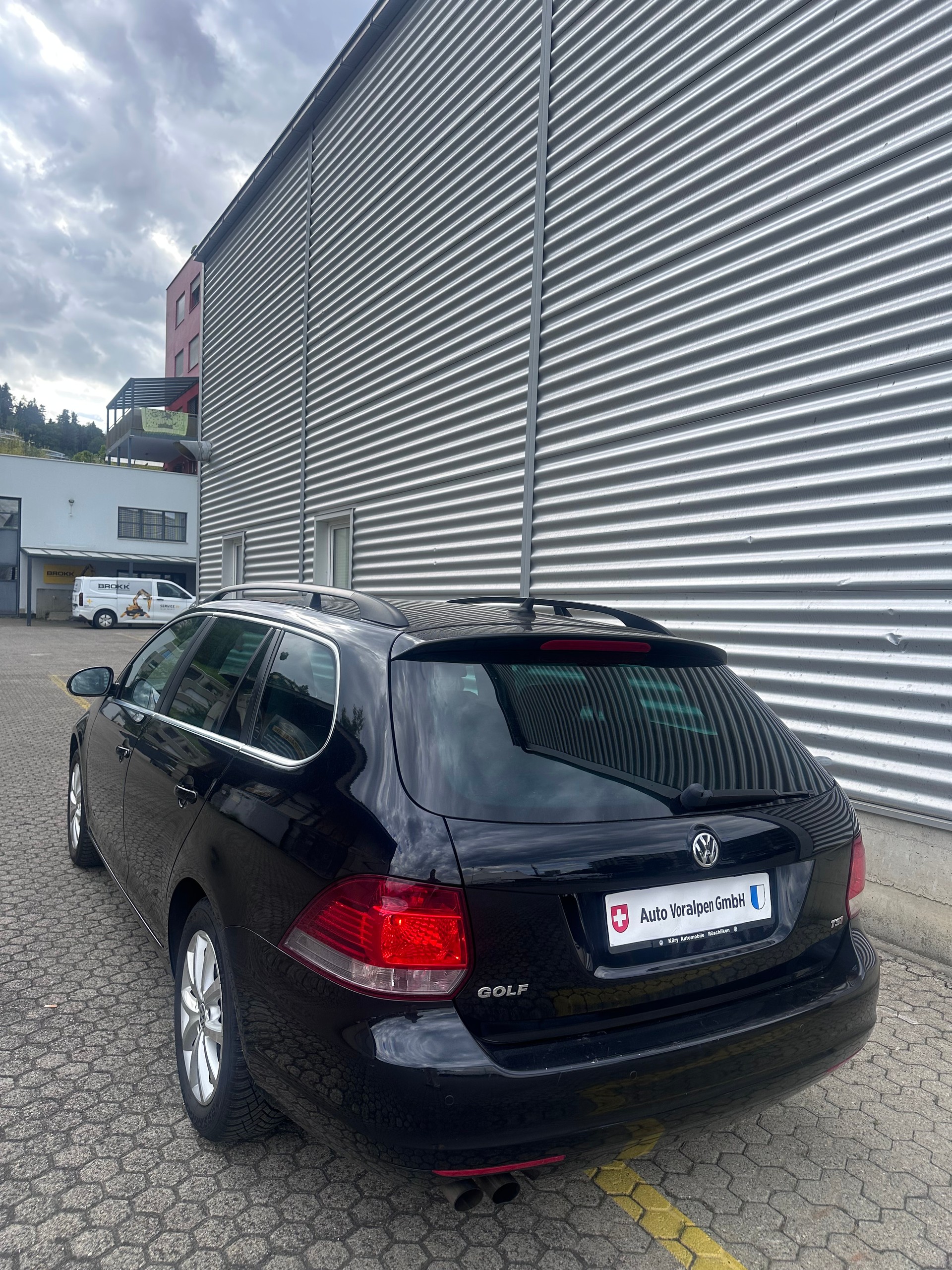 VW Golf Variant 1.4 TSI Team DSG *Automat*-image-5