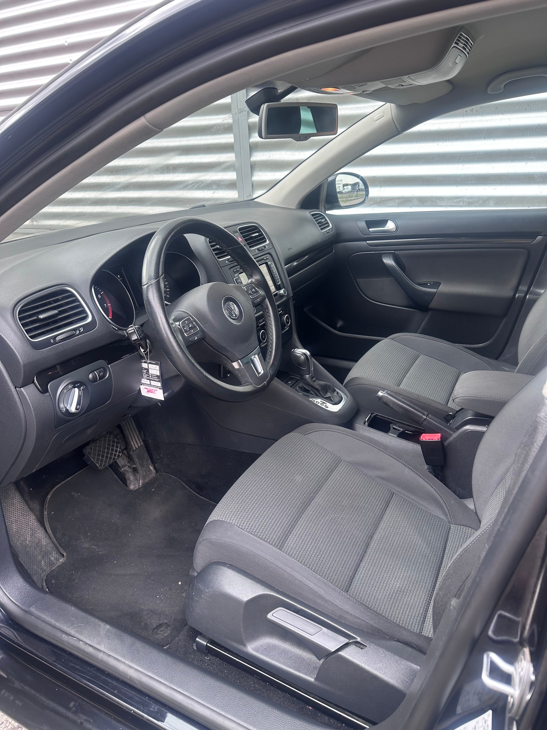 VW Golf Variant 1.4 TSI Team DSG *Automat*-image-7