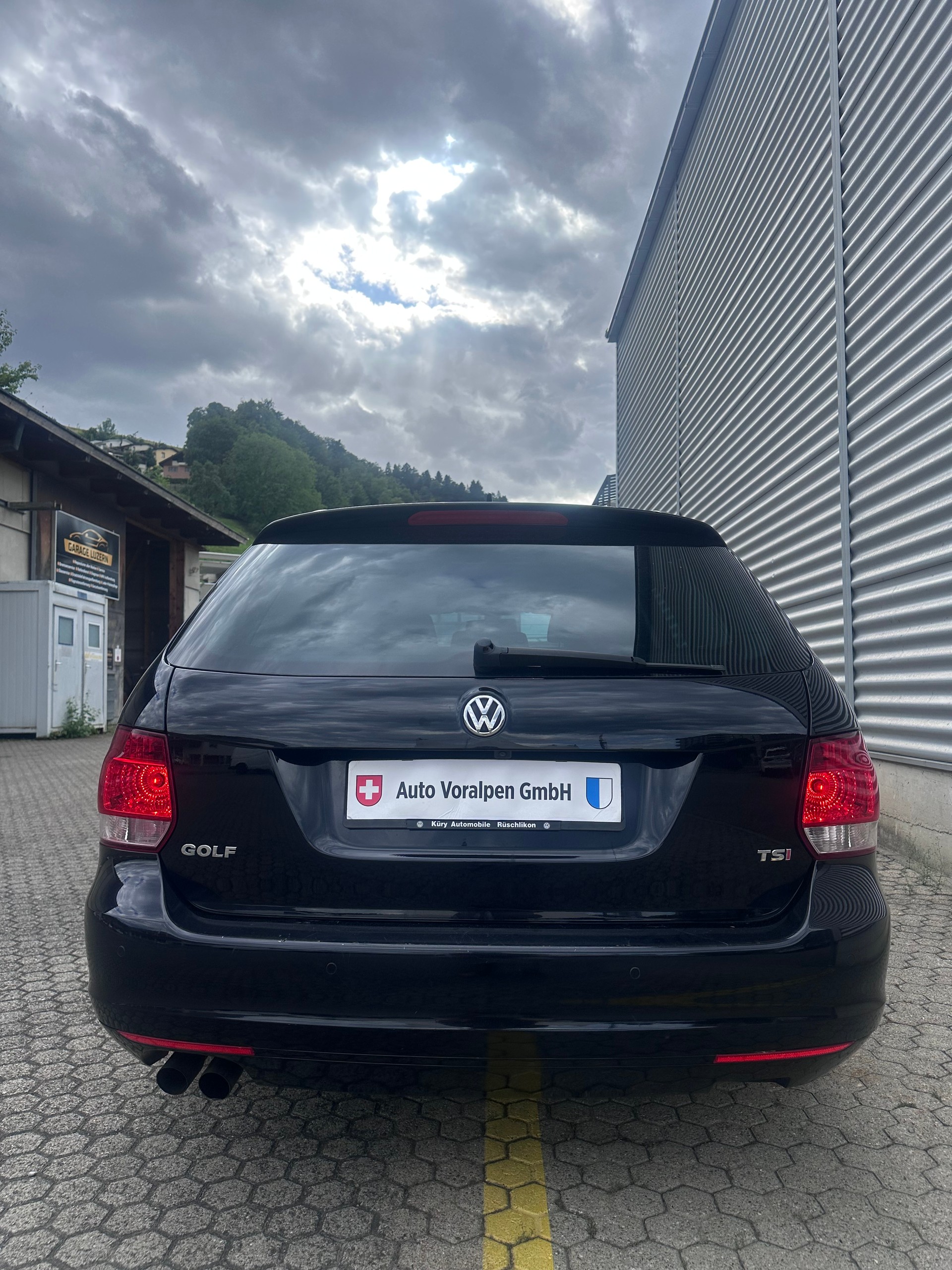 VW Golf Variant 1.4 TSI Team DSG *Automat*-image-4