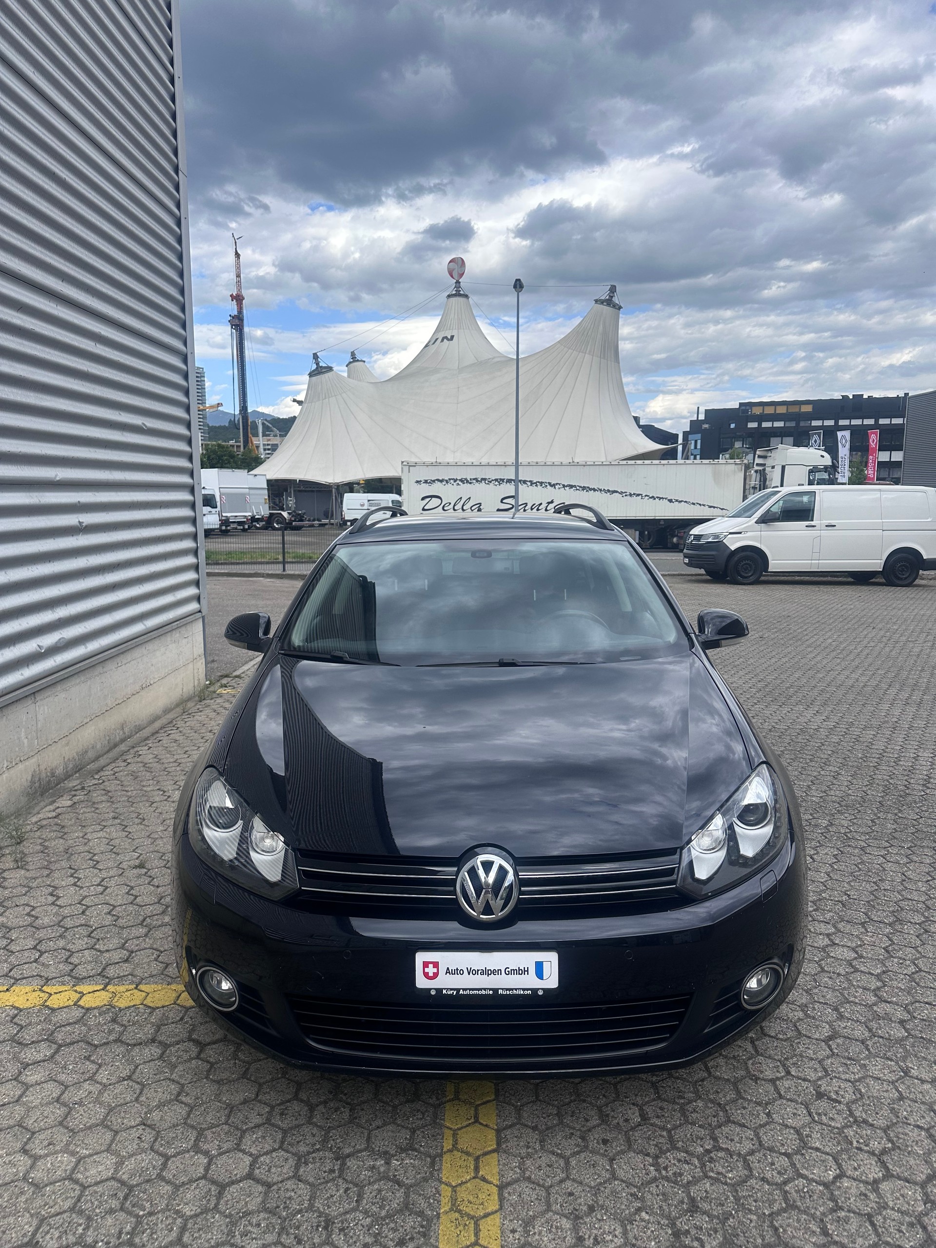 VW Golf Variant 1.4 TSI Team DSG *Automat*-image-0