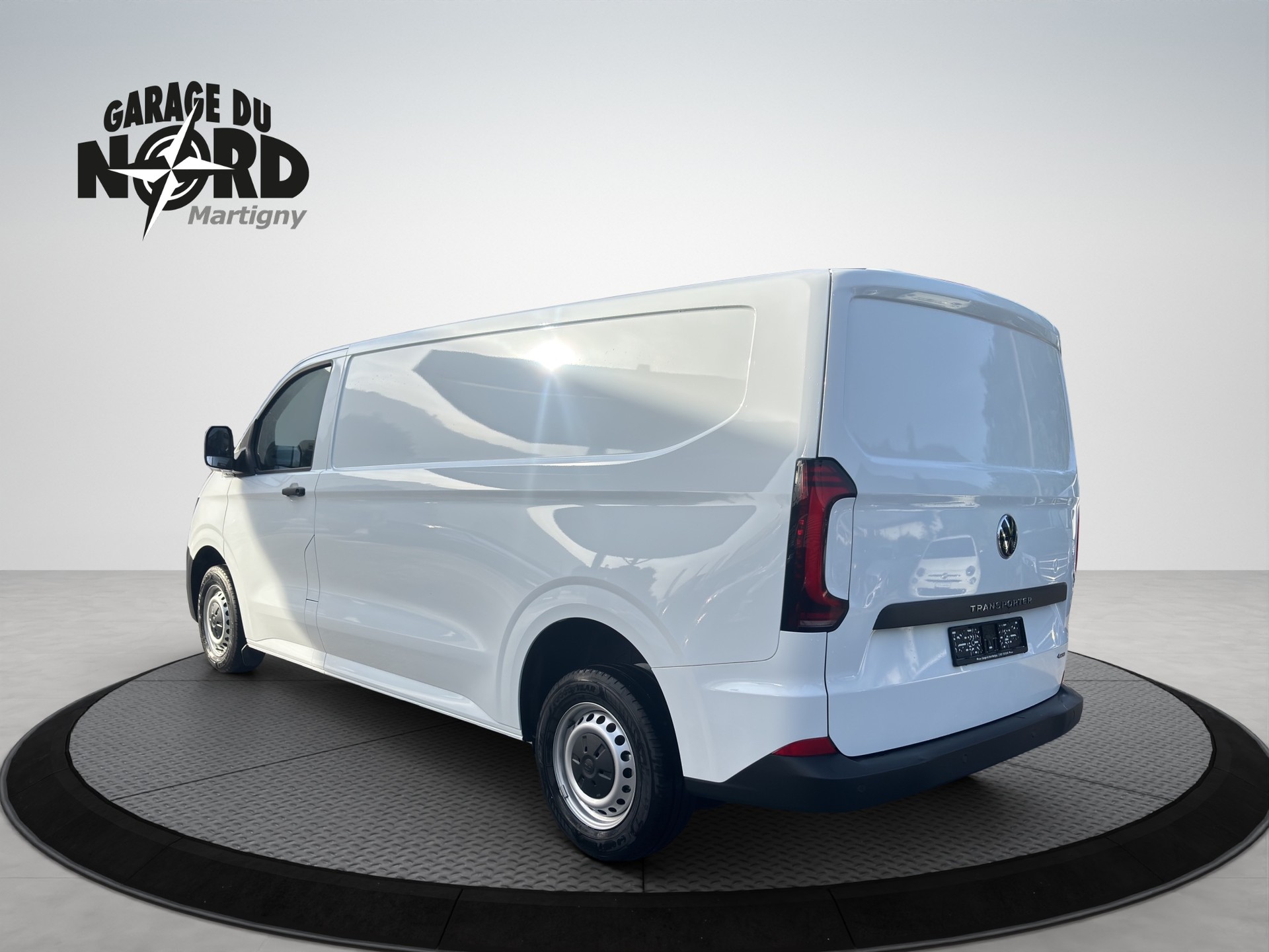 VW Transporter 4 Motion-image-3