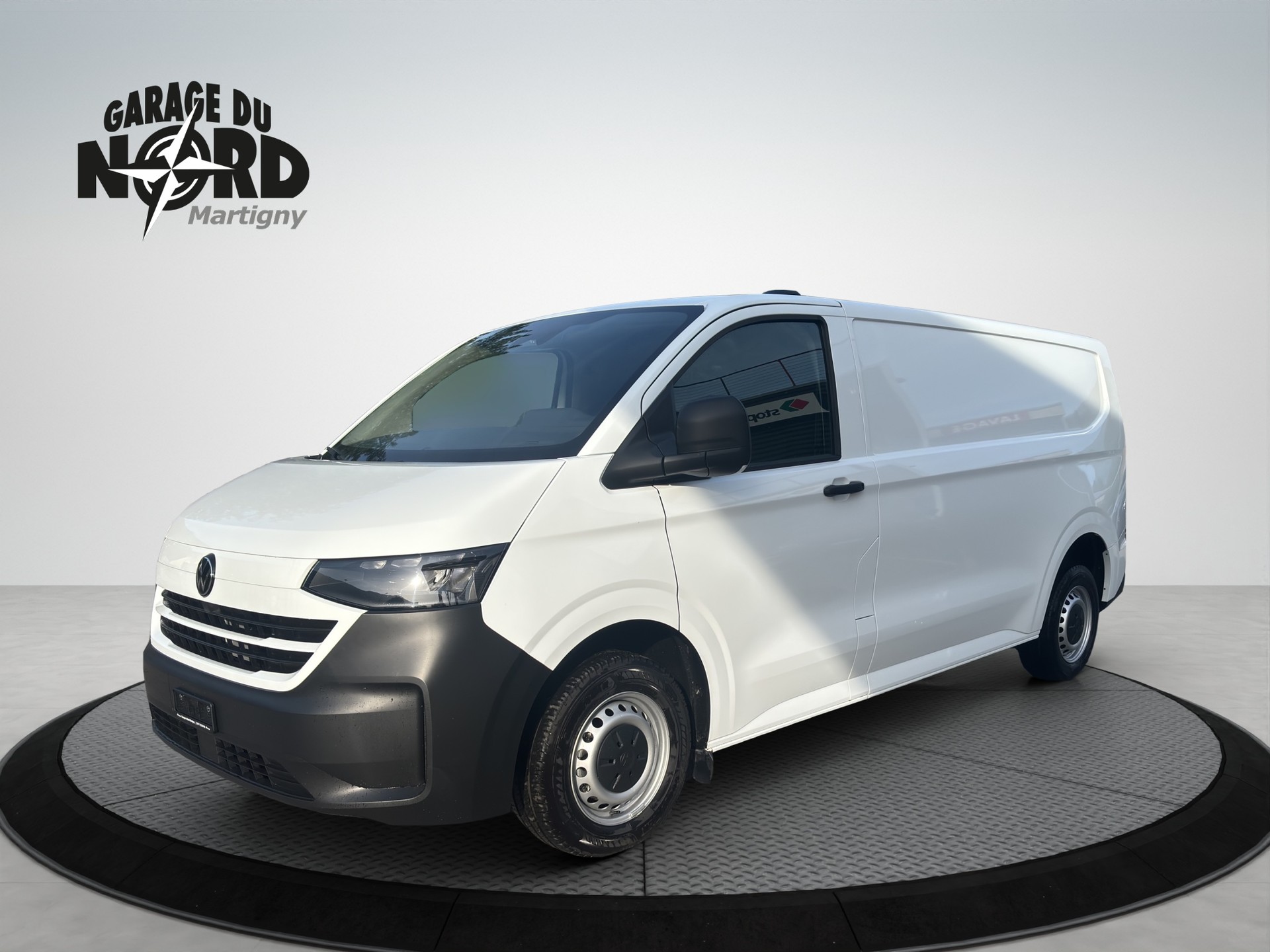 VW Transporter 4 Motion-image-0