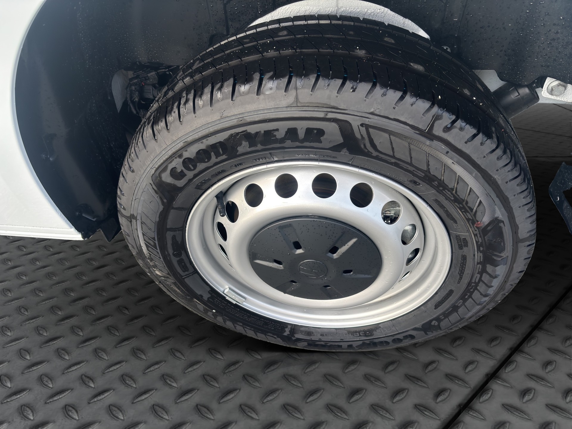VW Transporter 4 Motion-image-15