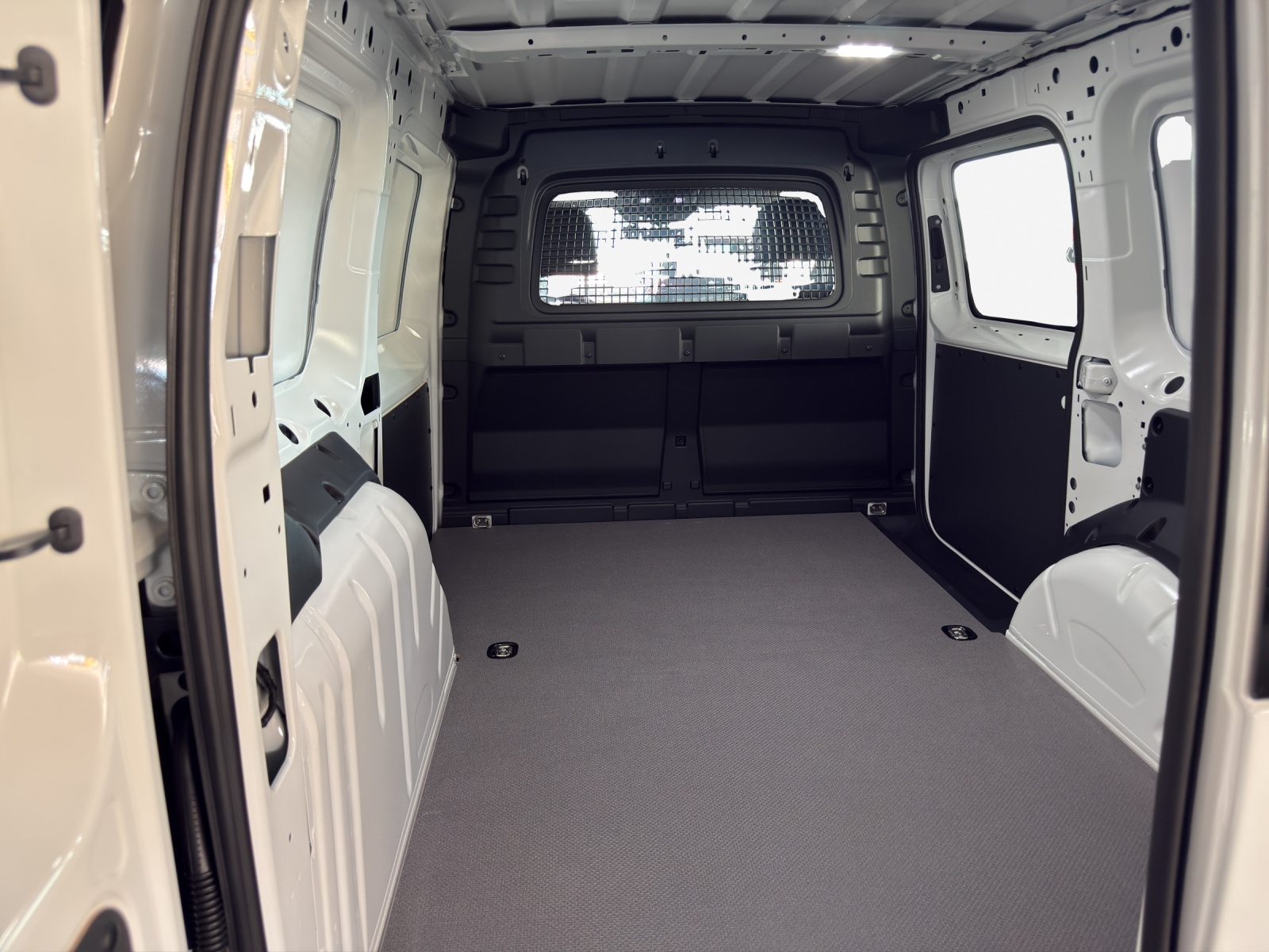 VW Caddy Cargo 1.5 TSI Plug in Hybrid DSG-image-5