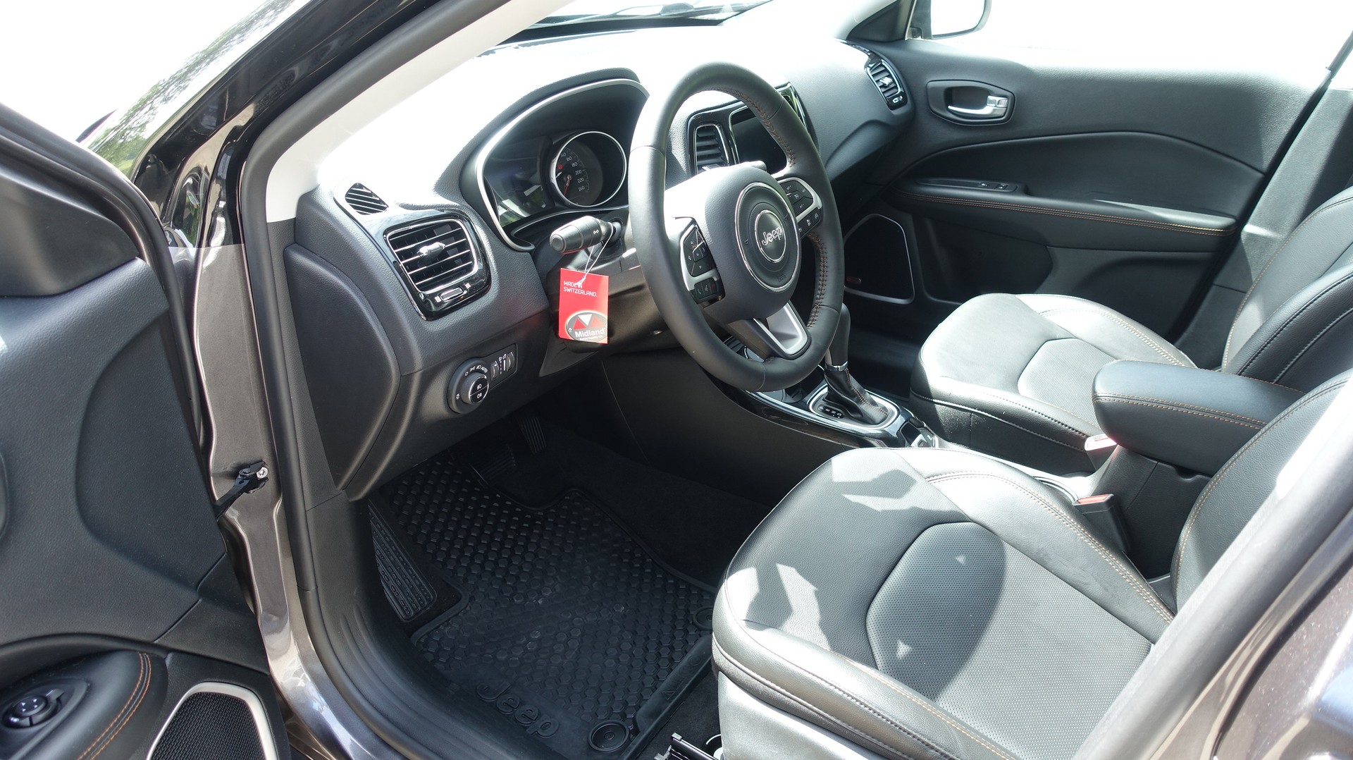 JEEP Compass 1.4 Turbo Limited AWD 9ATX-image-8