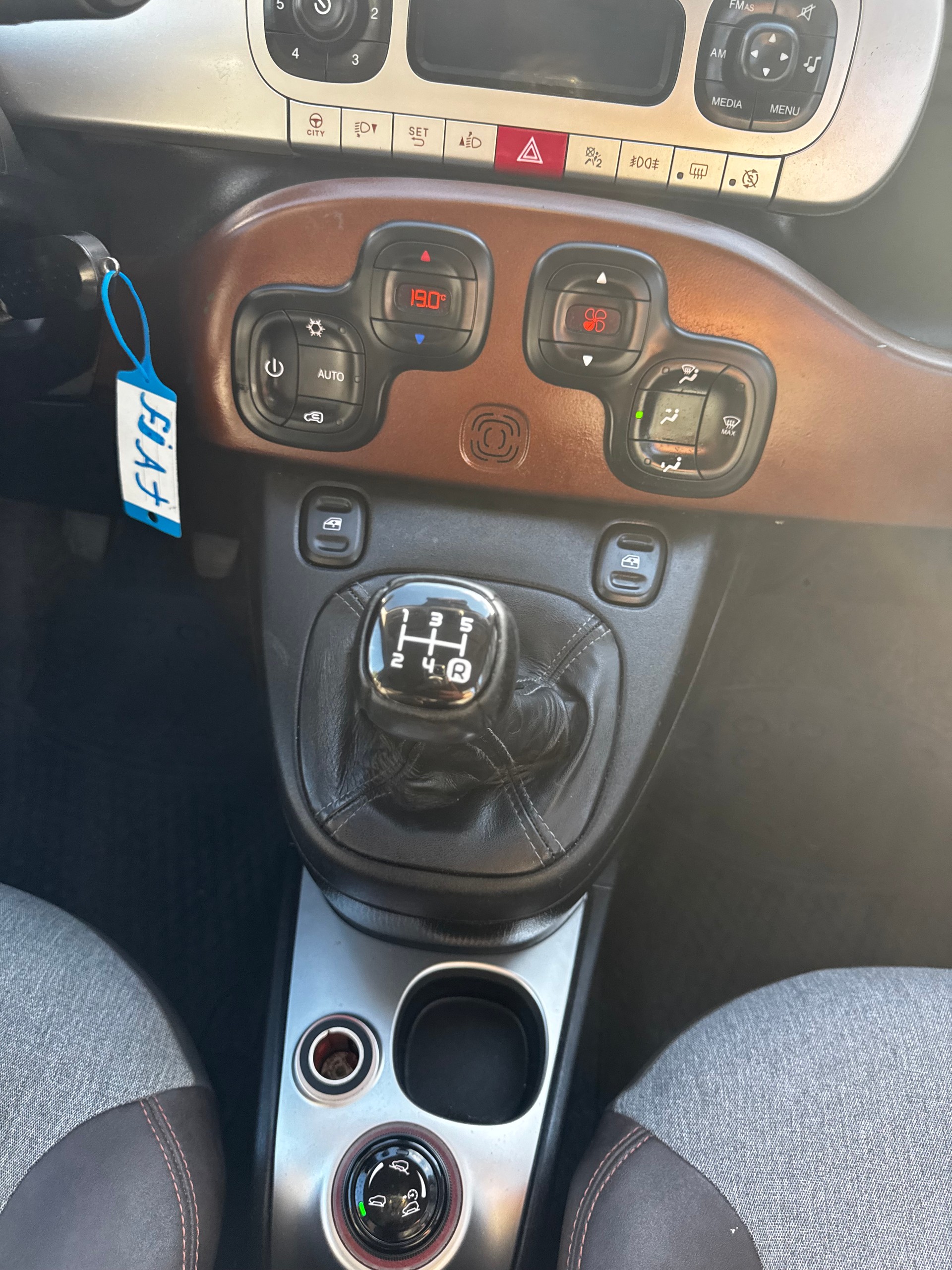 FIAT Panda 1.3 MJ Cross 4x4-image-16