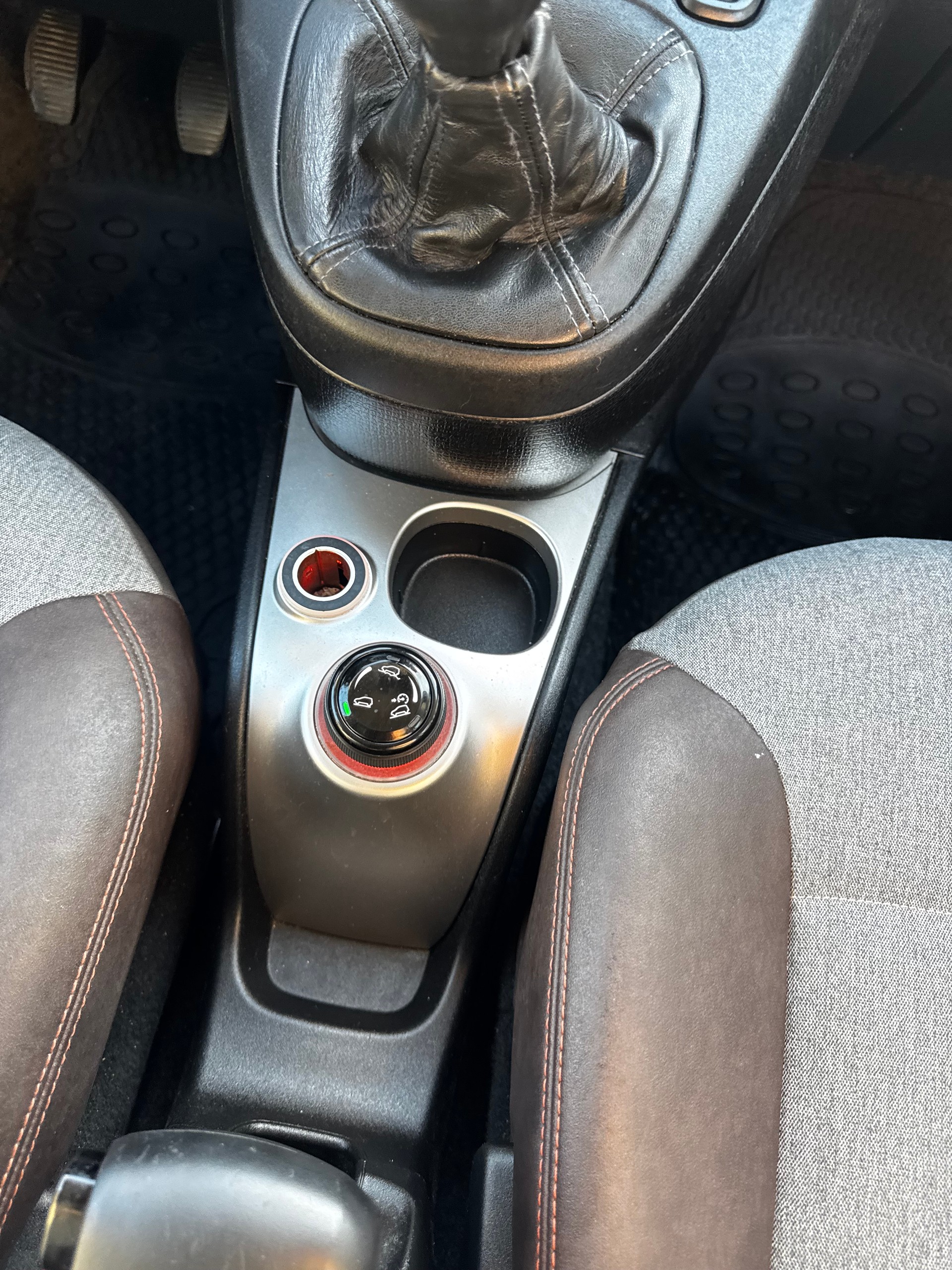 FIAT Panda 1.3 MJ Cross 4x4-image-15