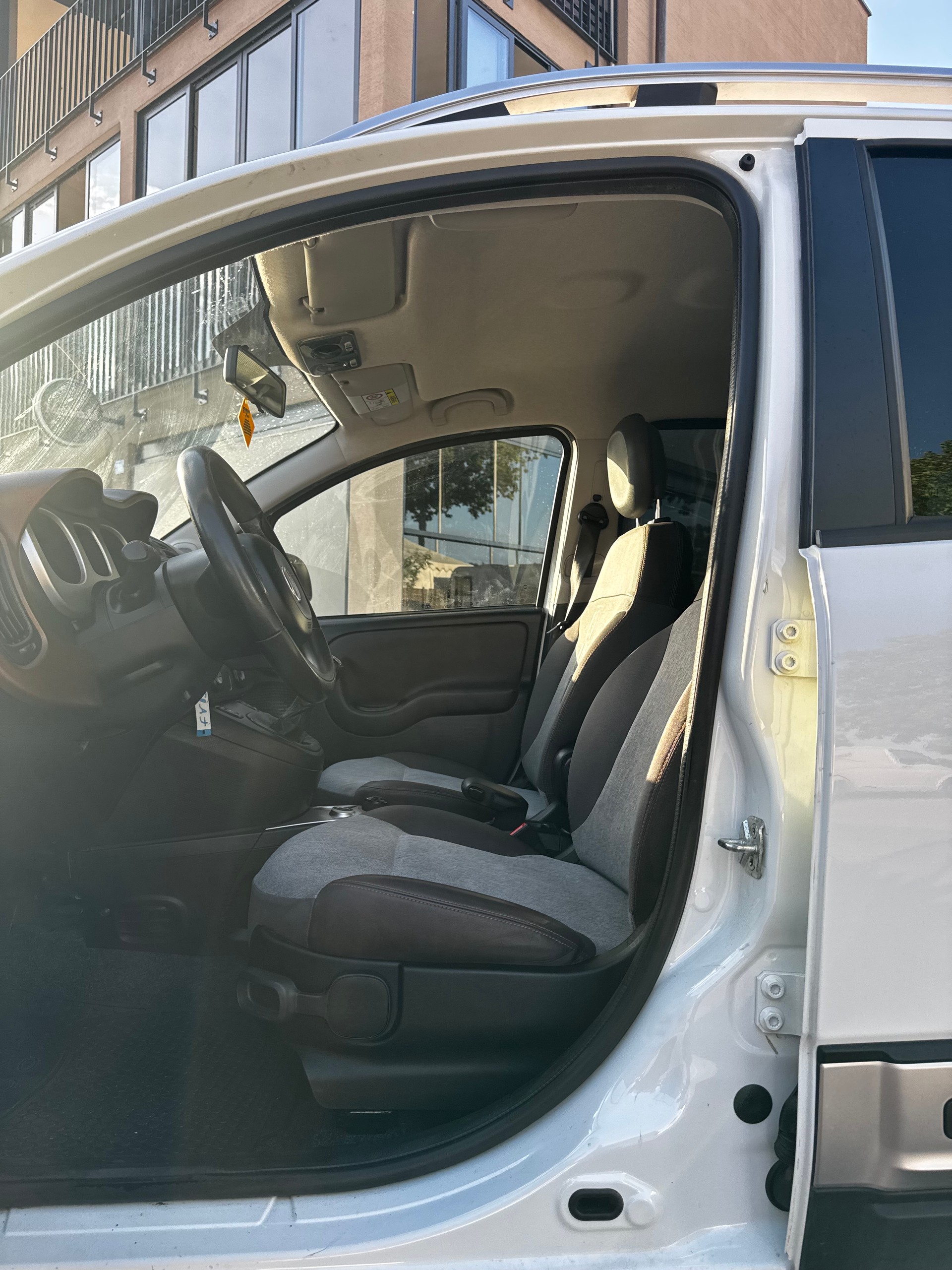 FIAT Panda 1.3 MJ Cross 4x4-image-11